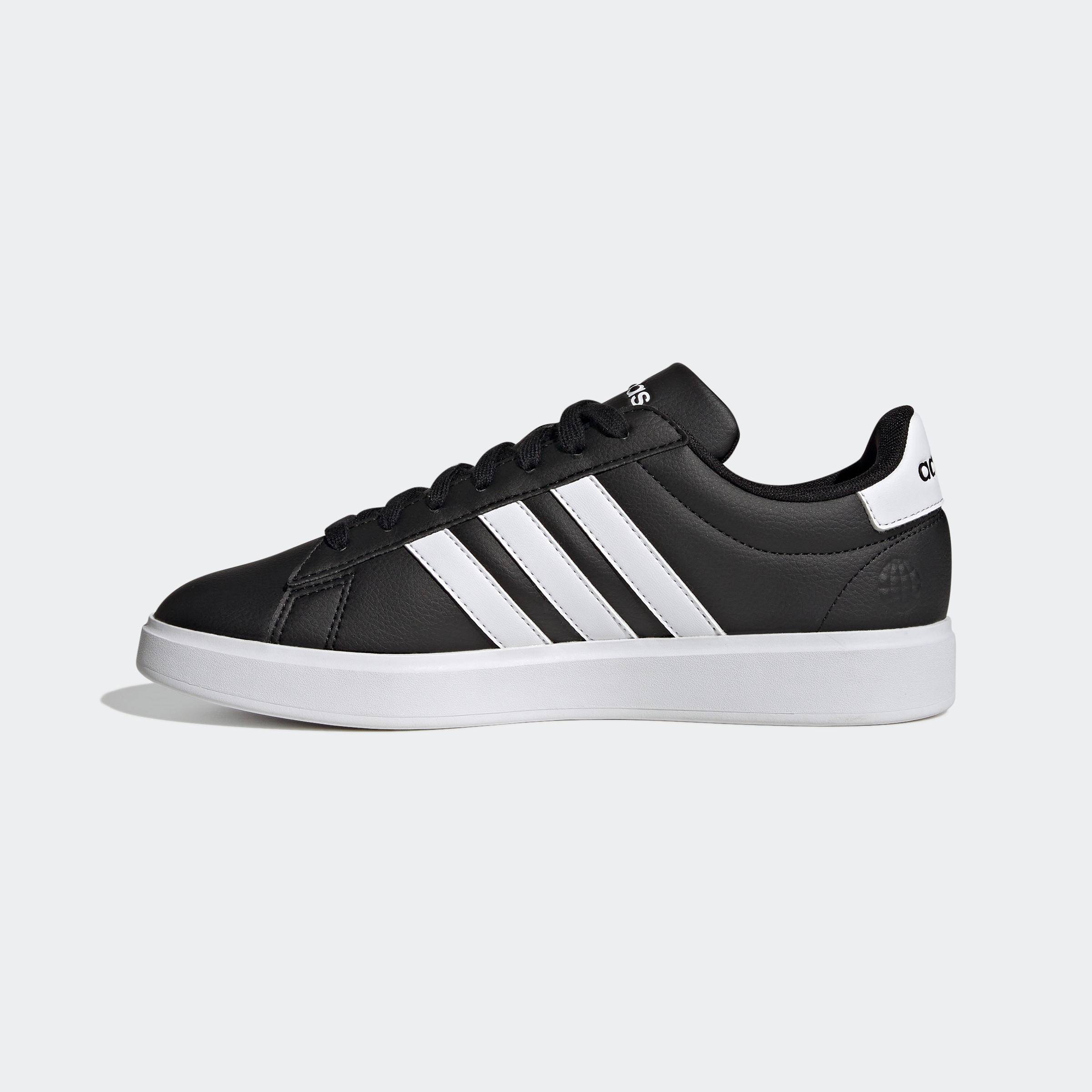 adidas Sportswear Sneaker »GRAND COURT CLOUDFOAM COMFORT«, Design auf den Spuren des adidas Superstar