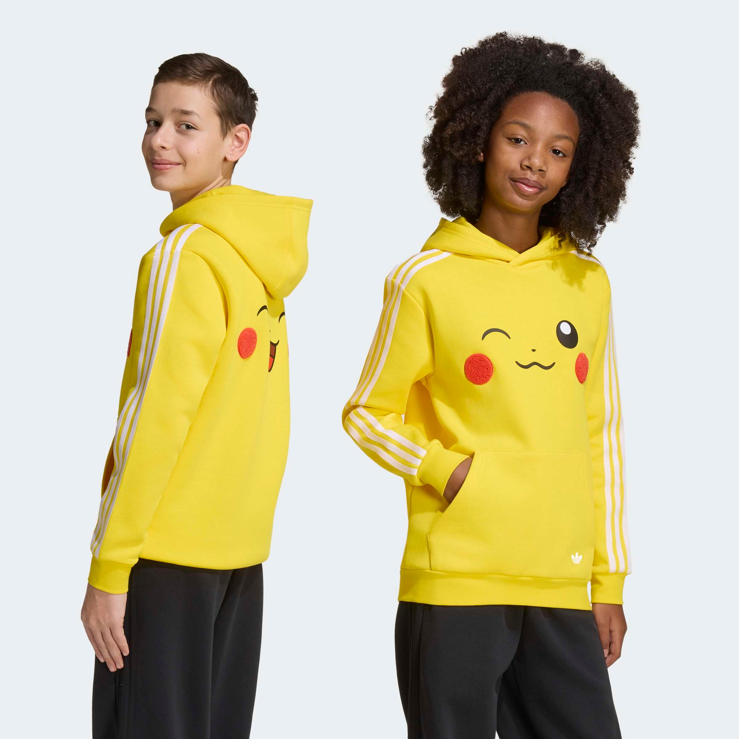 adidas Originals Kapuzensweatshirt »ADIDAS POKÉMON LOOSE HOODIE«
