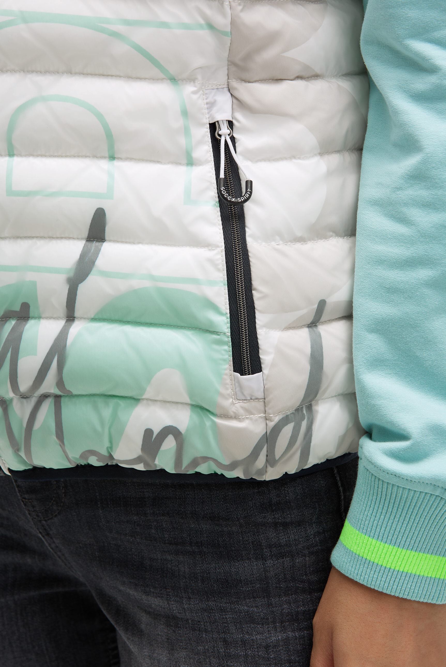 SOCCX Steppweste mit integrierter Kapuze im Stehkragen