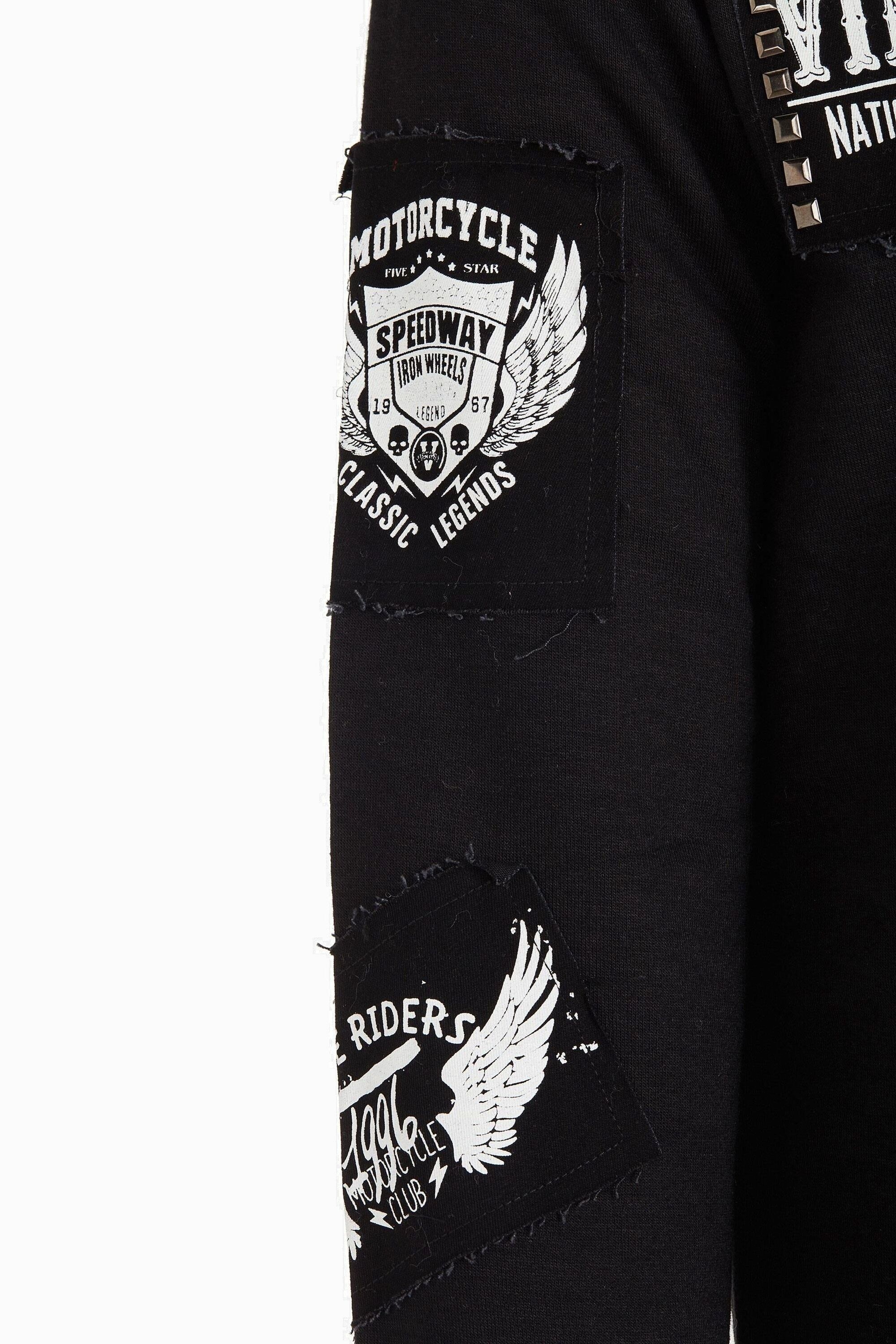 Cipo & Baxx Sweatjacke »Sweatjacke«, mit coolen Stickereien, CL-240
