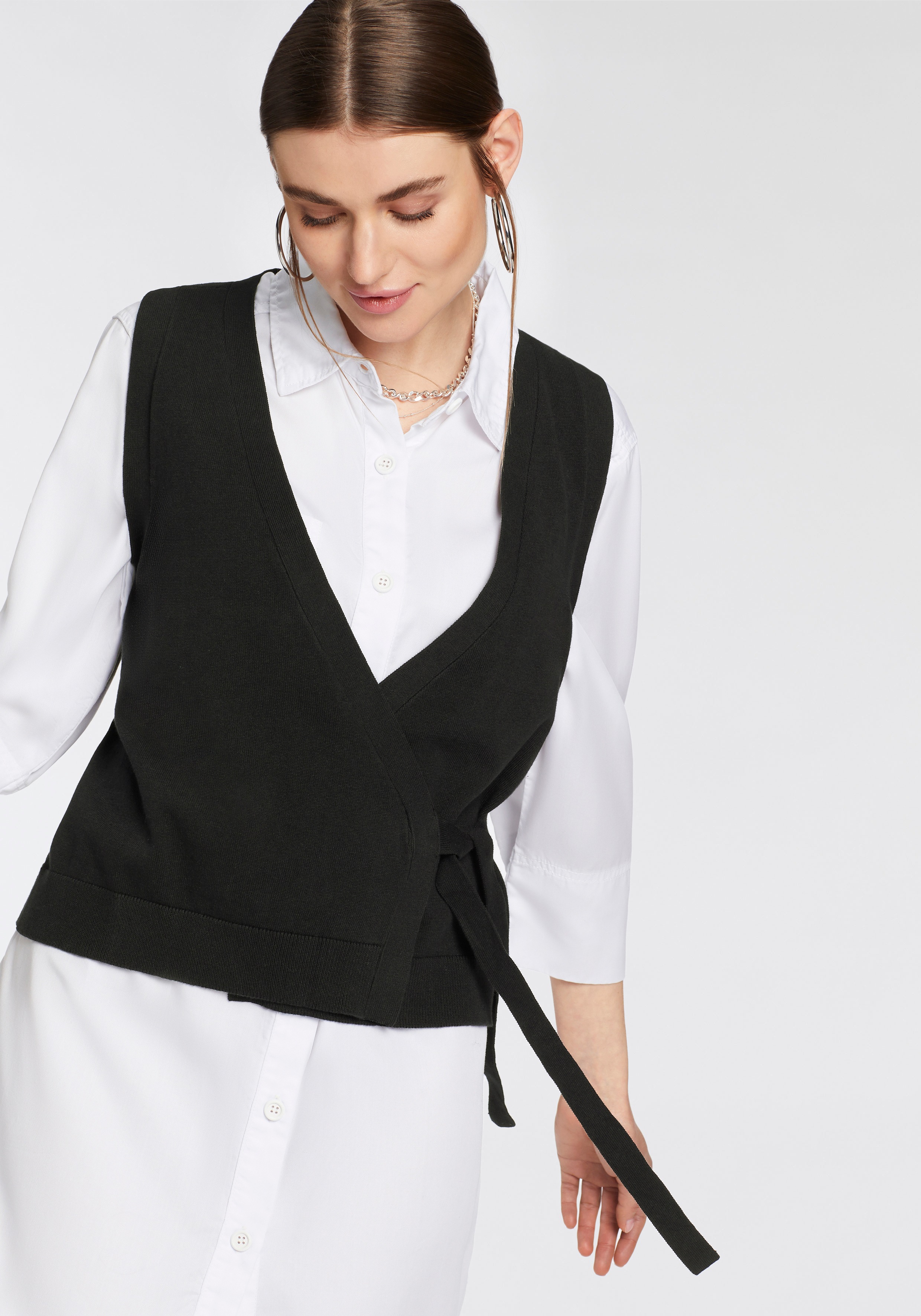 Thumbnail - OTTO products Wickelstrickjacke "GOTS zertifiziert-CIRCULAR COLLECTION", mit V-Ausschnitt - CIRCULAR COLLECTION