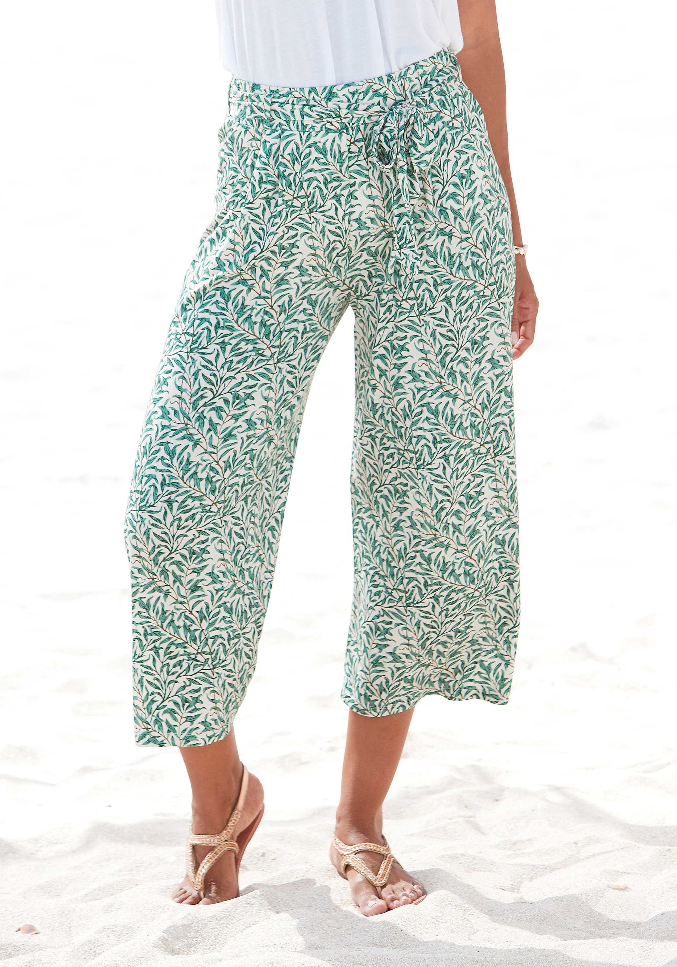 Beachtime Culotte mit Blätterdruck und Bindeband, luftig-leichte Sommerhose günstig online kaufen