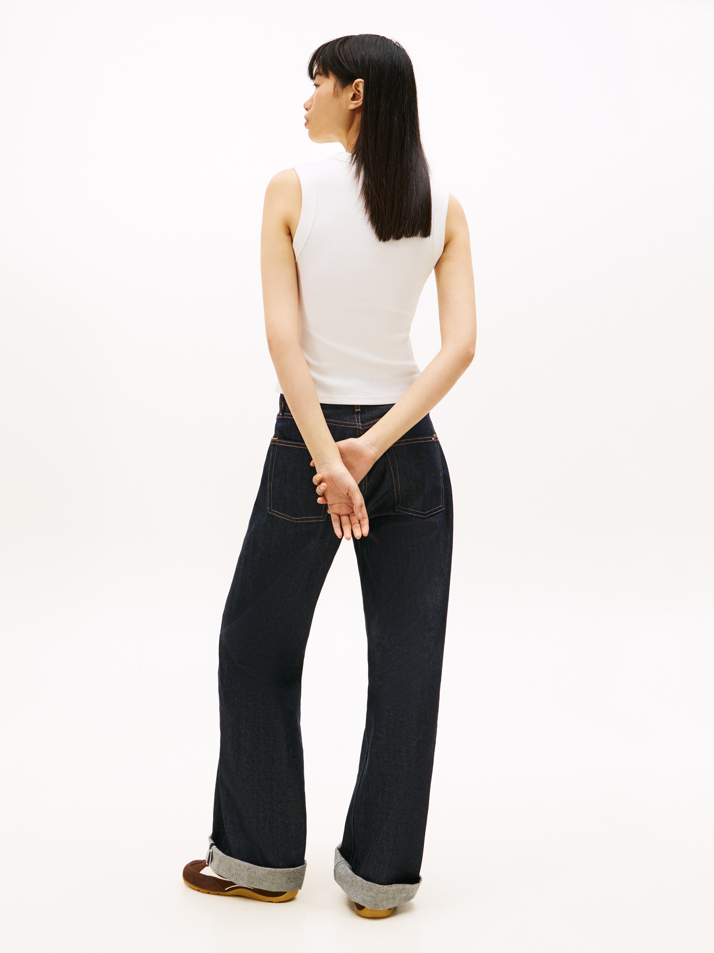 Tommy Jeans T-Shirt »TJW SLIM ESS LOGO 2 RIB TANK« mit gerippter Struktur