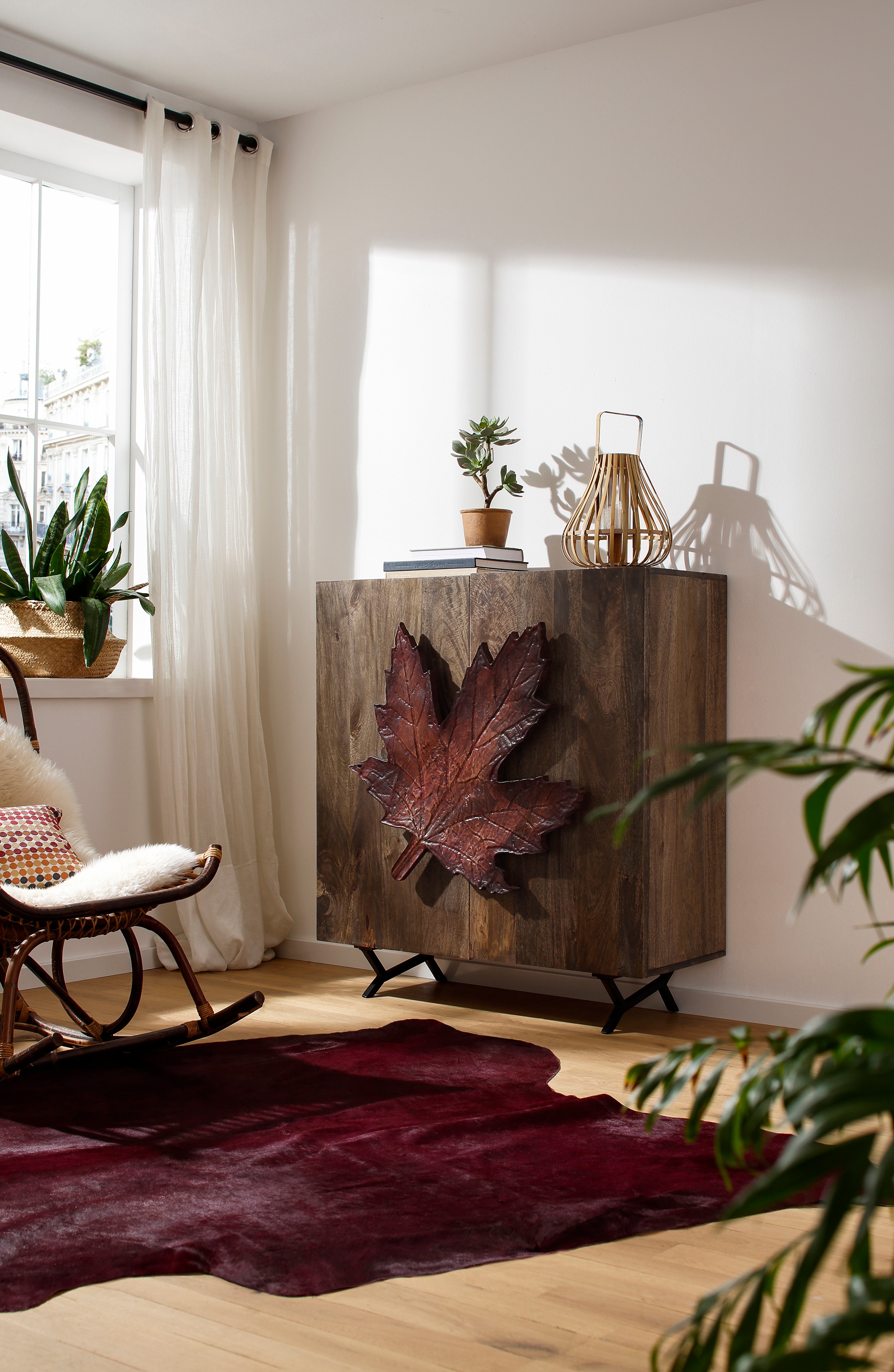 Home affaire Sideboard Maple, Griff in Form eines Ahornblattes, handgefertigt, aus massivem Mangoholz, Breite 100 cm