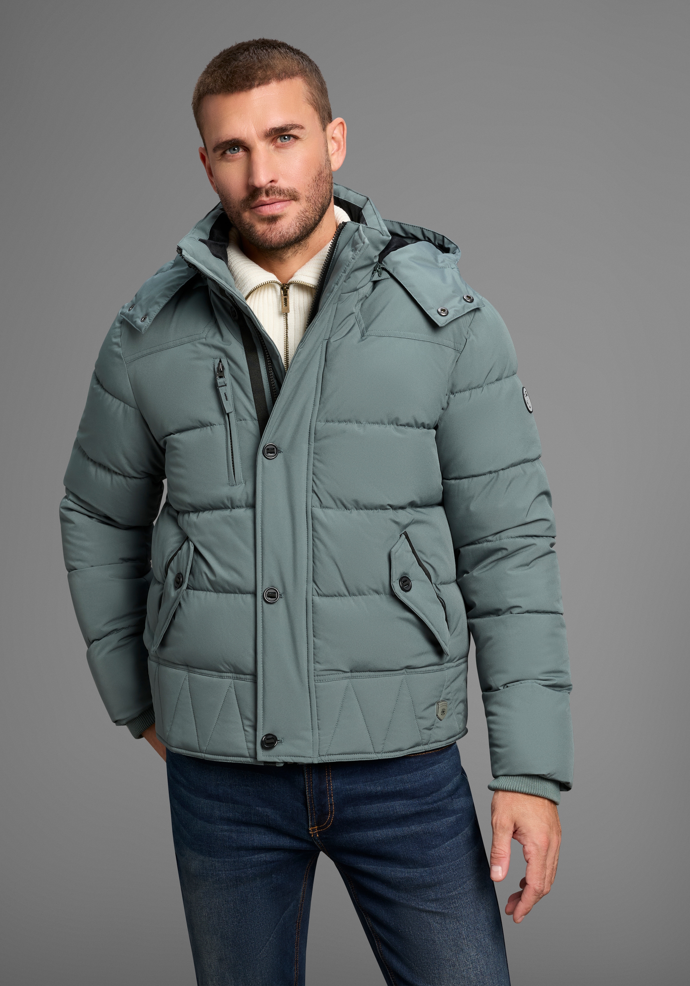 Bruno Banani Steppjacke, mit Kapuze, für Übergangswetter, wasserabweisend, taillierter Schnitt