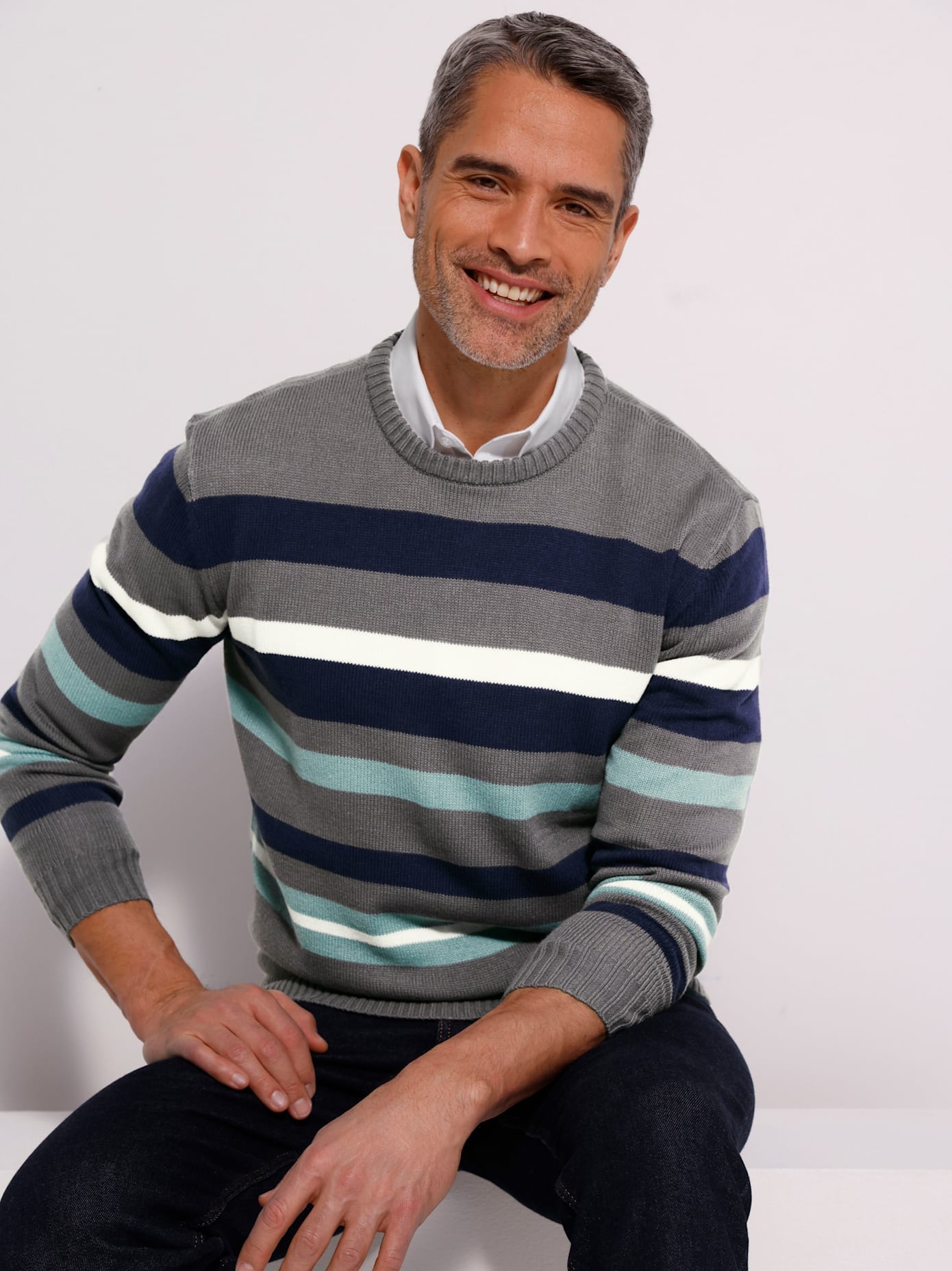 Classic Rundhalspullover "Pullover"