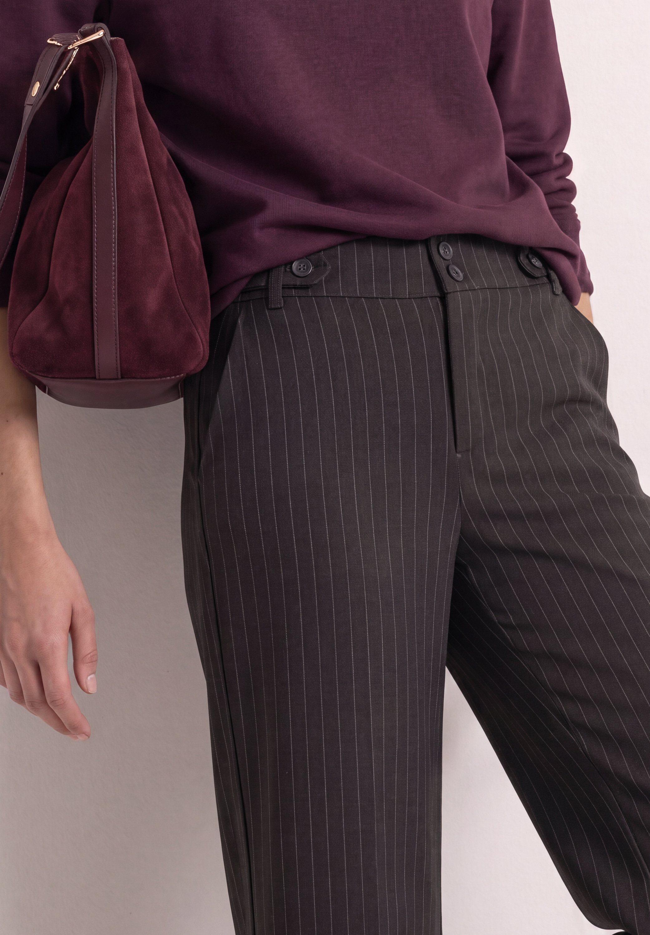 STREET ONE Stoffhose "Style Emee" mit Streifen und weitem Bein