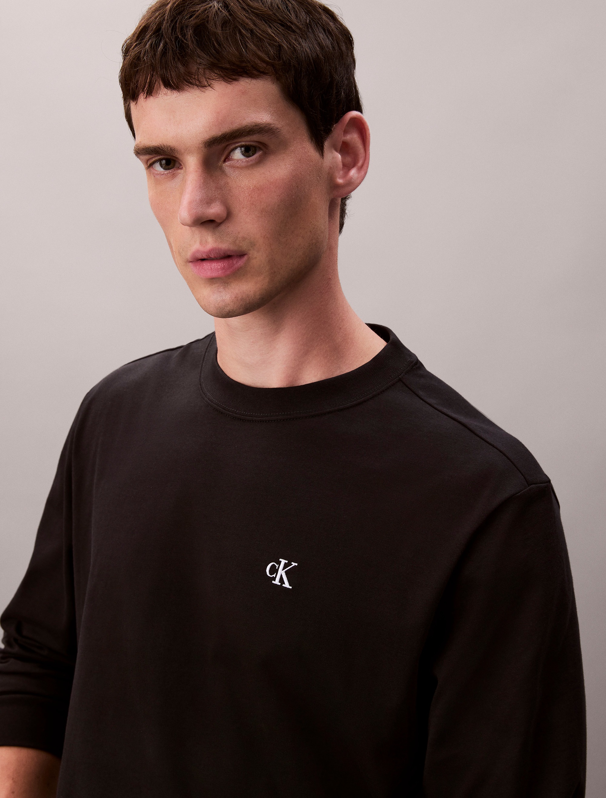 Calvin Klein Jeans Langarmshirt »LS EASY MONOGRAM TEE«, Mit Rundhalsausschnitt, regular fit