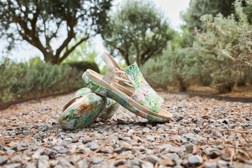 Rieker Sandale Sommerschuh, Schlupfschuh mit seitlichen Gummizügen für gute günstig online kaufen