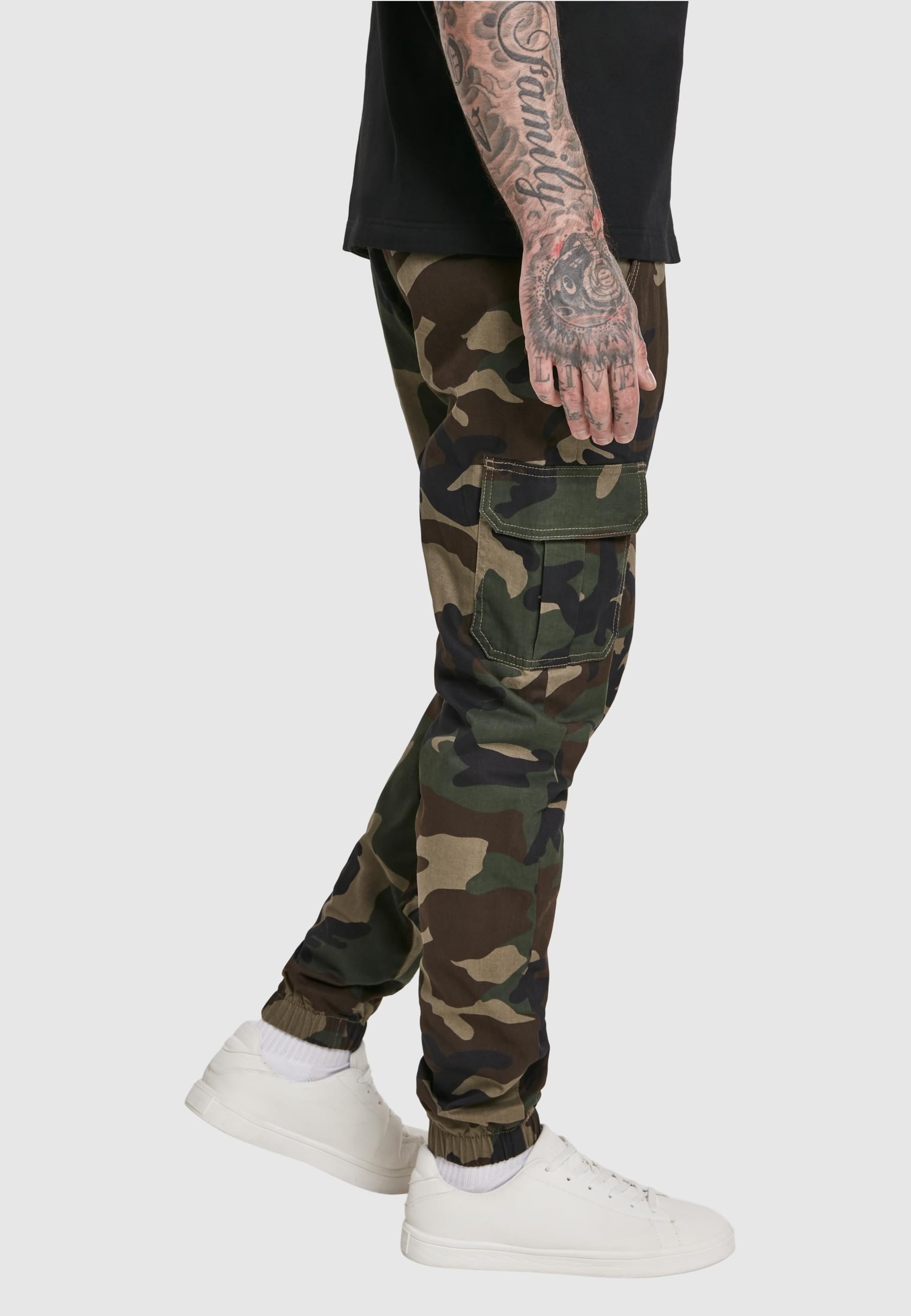 URBAN CLASSICS Cargohose »Urban Classics Herren Camo Cargo Jogging Pants 2.0«