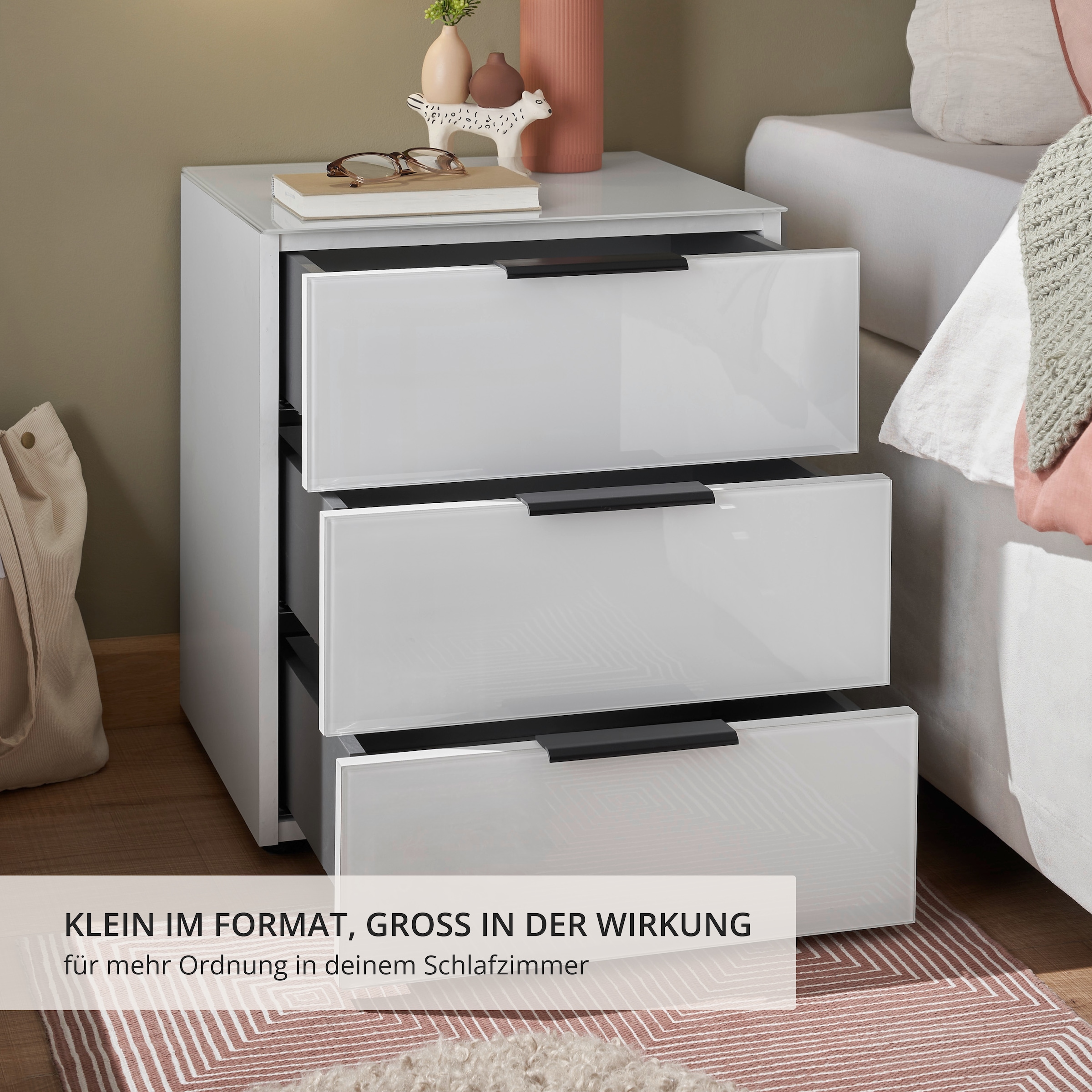 Thumbnail - Schlafkontor Nachtkommode "Pari Nachtkonsole, Nachtschrank, Nachttisch" mit 3 Schubkastenfronten aus Glas