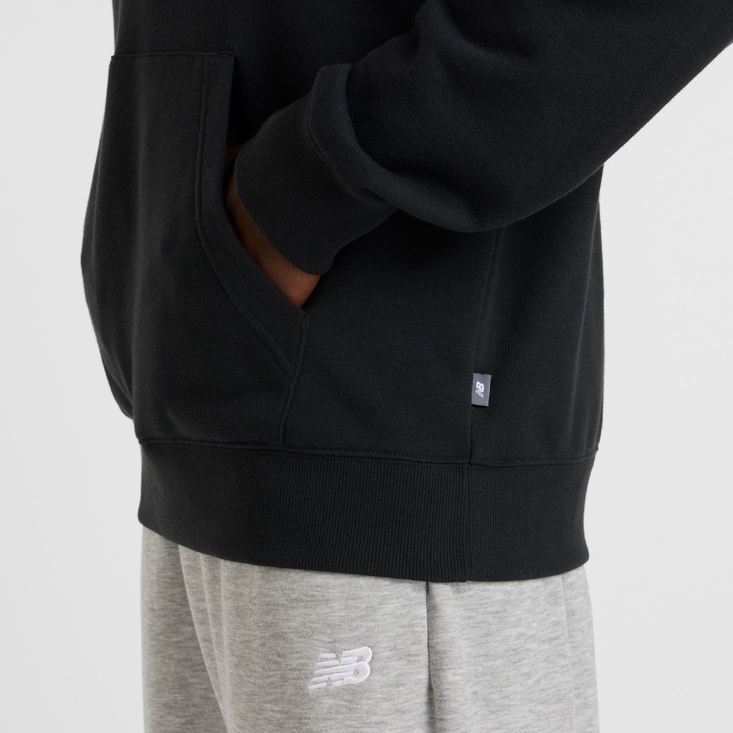 New Balance Kapuzensweatshirt »Circular Logo Hoodie«