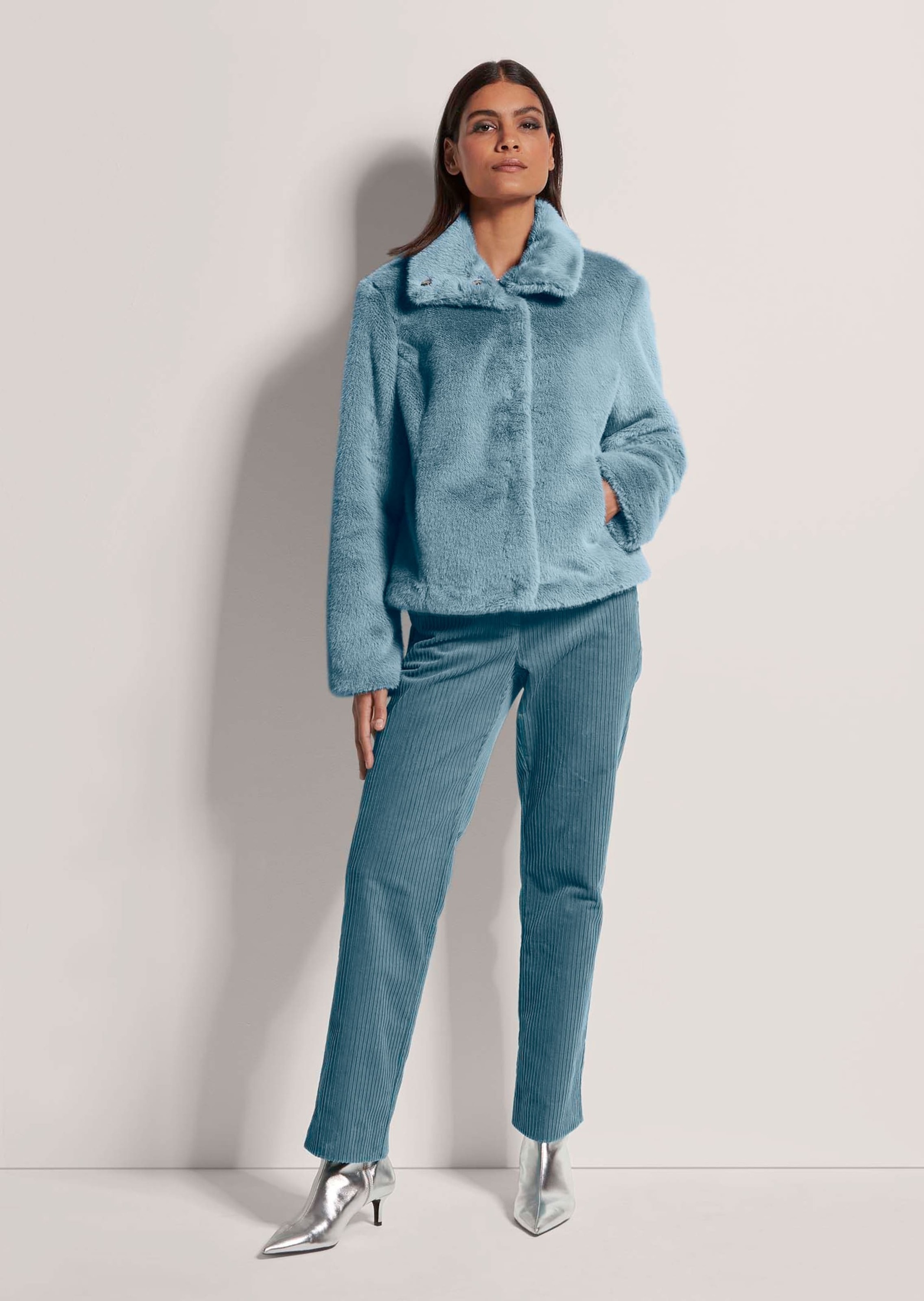 Thumbnail - MADELEINE Kurzjacke "Jacke Webpelz-Kurzjacke mit Stehkragen" Stehkragen