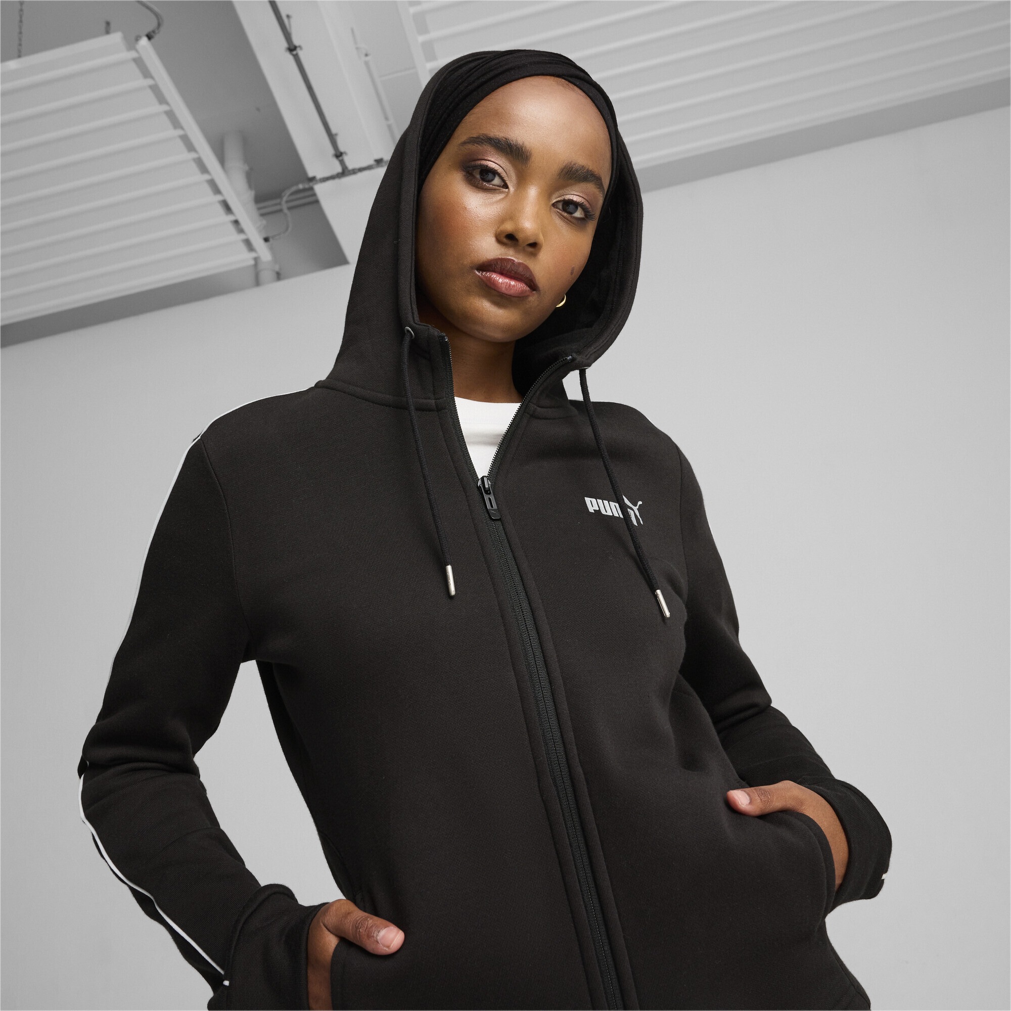 PUMA Jogginganzug »Metallic Trainingsanzug Damen«