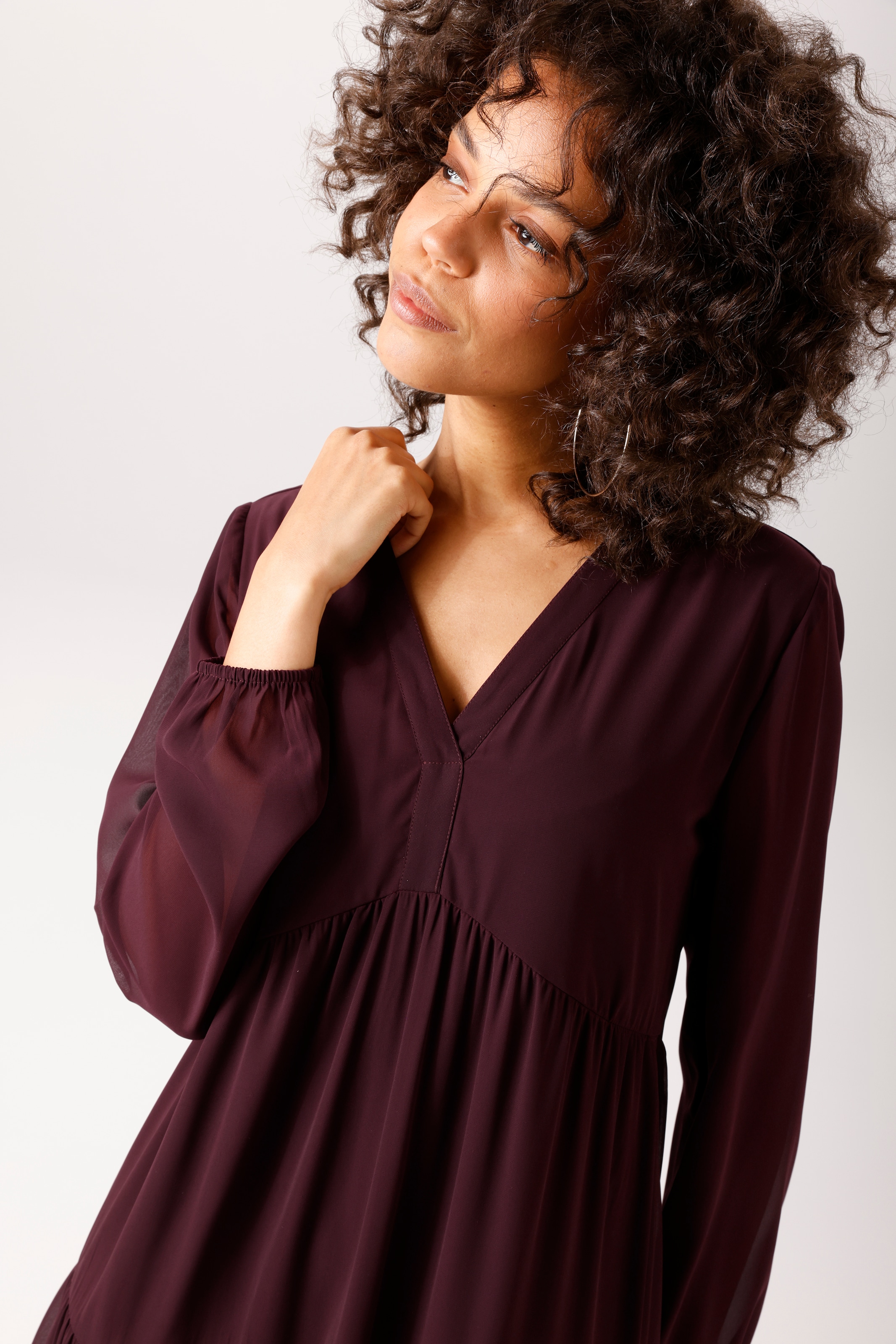 Aniston CASUAL Maxikleid in trendiger Farbpalette - NEUE KOLLEKTION