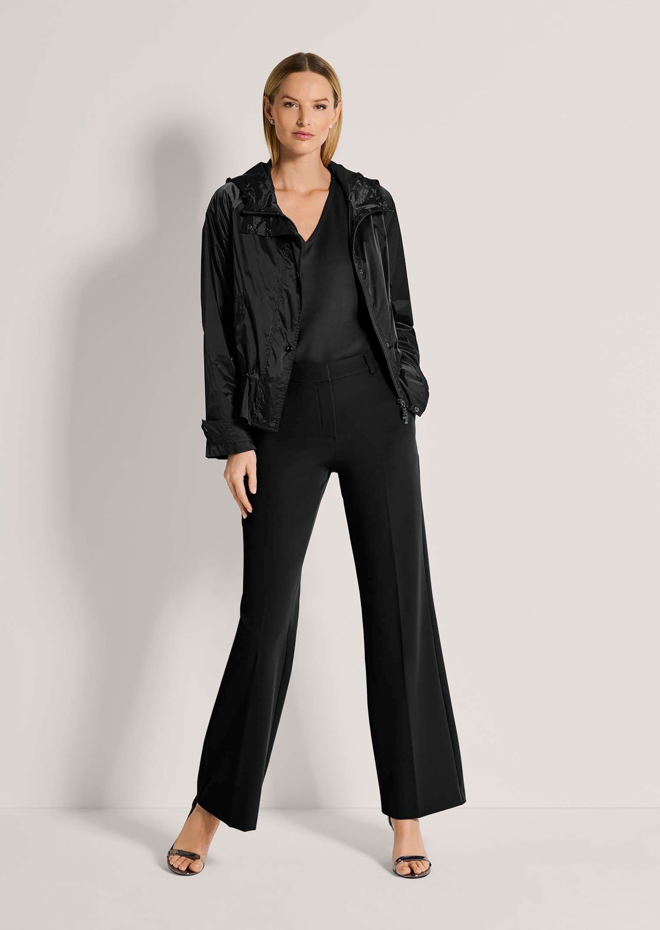 MADELEINE Kurzjacke »Jacke Kapuzenjacke mit Funktion«