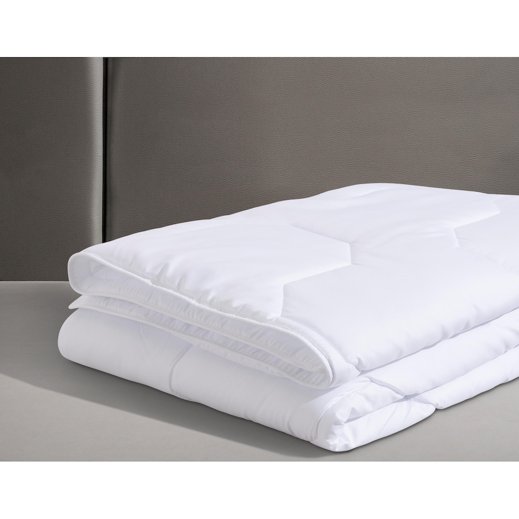 Wohnen Bettdecken, Kopfkissen & Unterbetten Beco Microfaserbettdecke »2 für 1«, warm, Bezug 2. Decke gratis dazu, (1 St.), 1 Gra