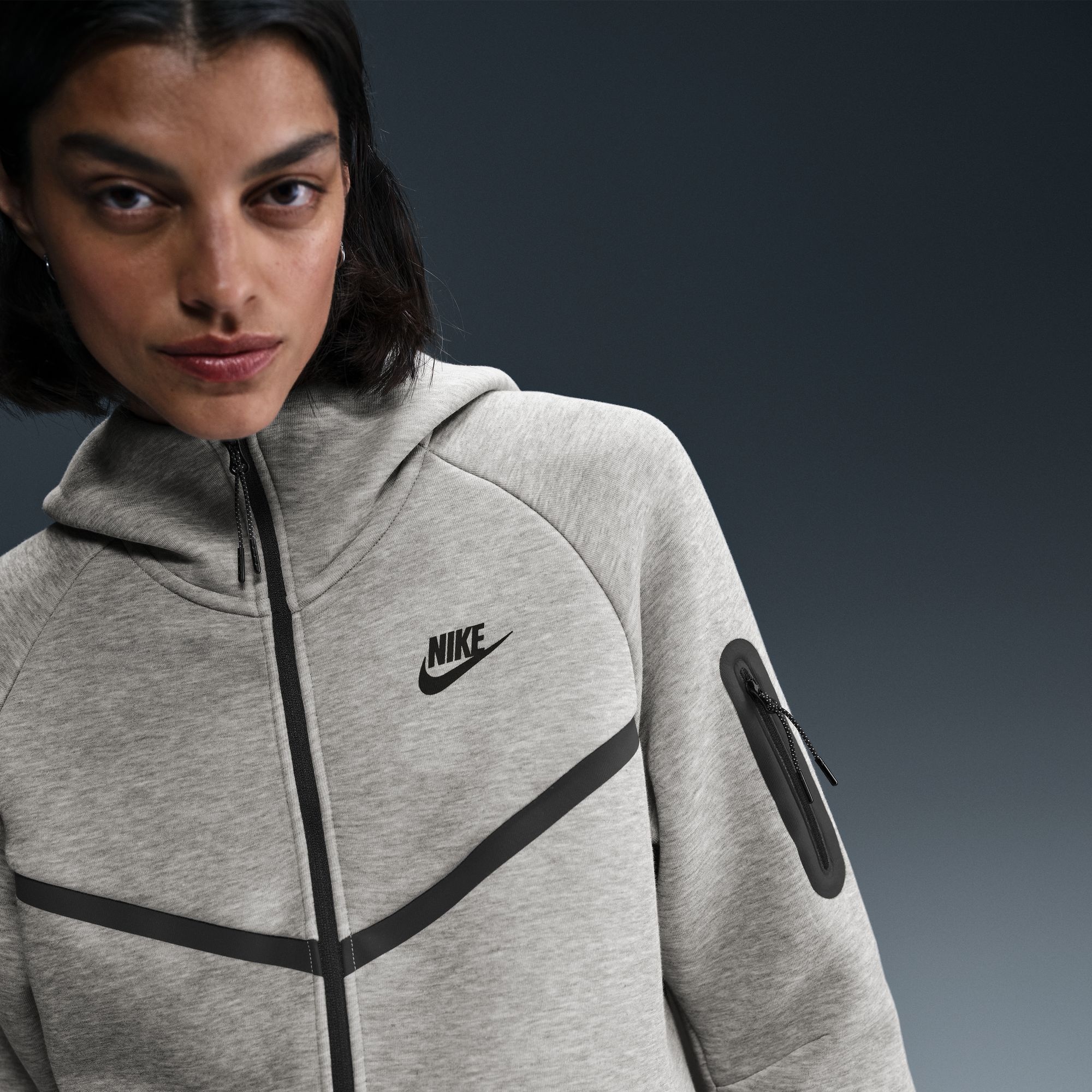 Nike Sportswear Sweatshirt "W NSW TCH FLC WR FZ HDY 2", sportlicher Stil, f günstig online kaufen