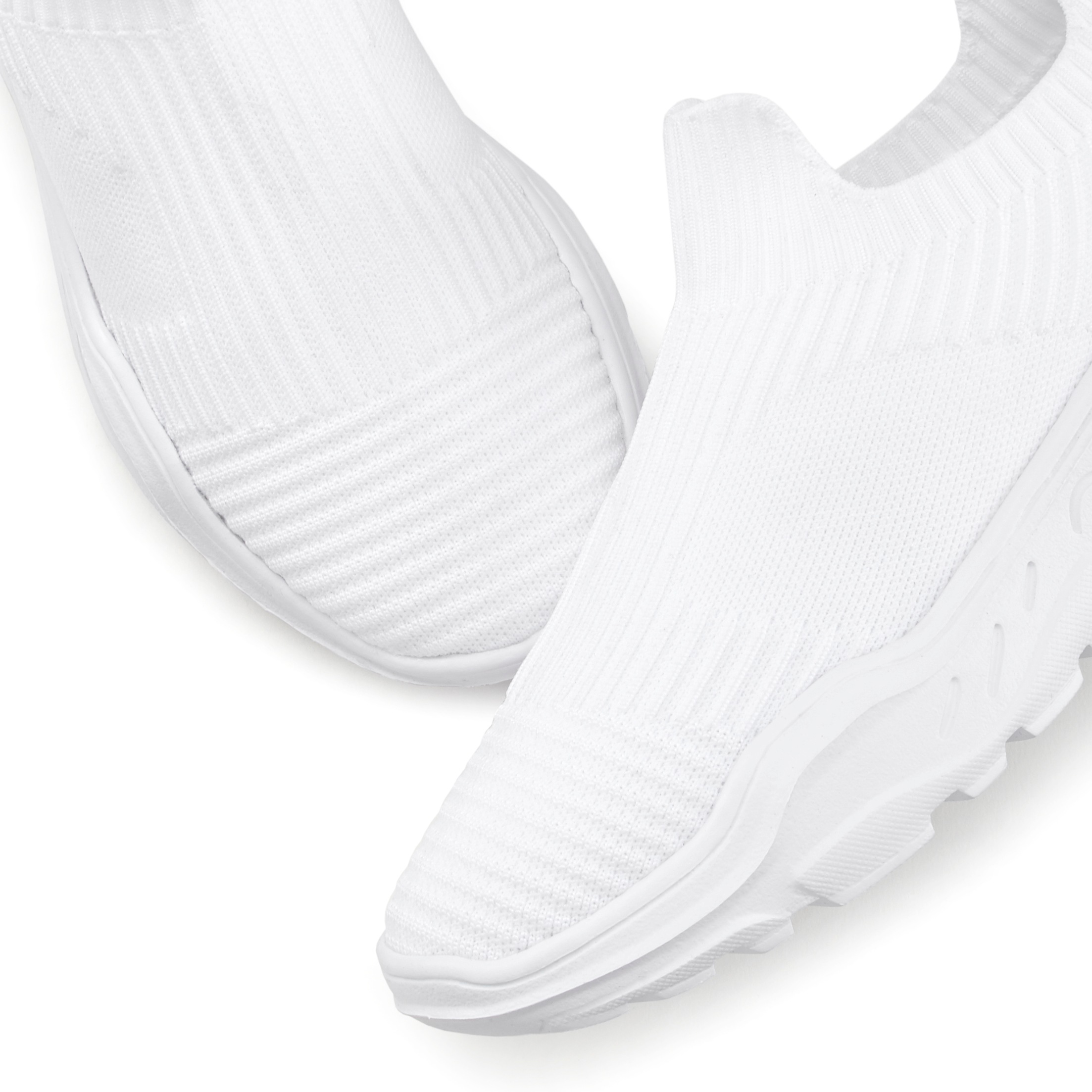 Sneaker LASCANA "Slip-On-Sneaker", Damen, Gr. 43, weiß, Obermaterial: 100% Textilmaterial. Decksohle: 100% Textilmaterial. Futter: 100% Textilmaterial. Laufsohle: 100% Synthetik, unifarben, Basic, Schuhe Sneaker, Halbschuh, Slipper, Freizeitschuh zum Rein 3