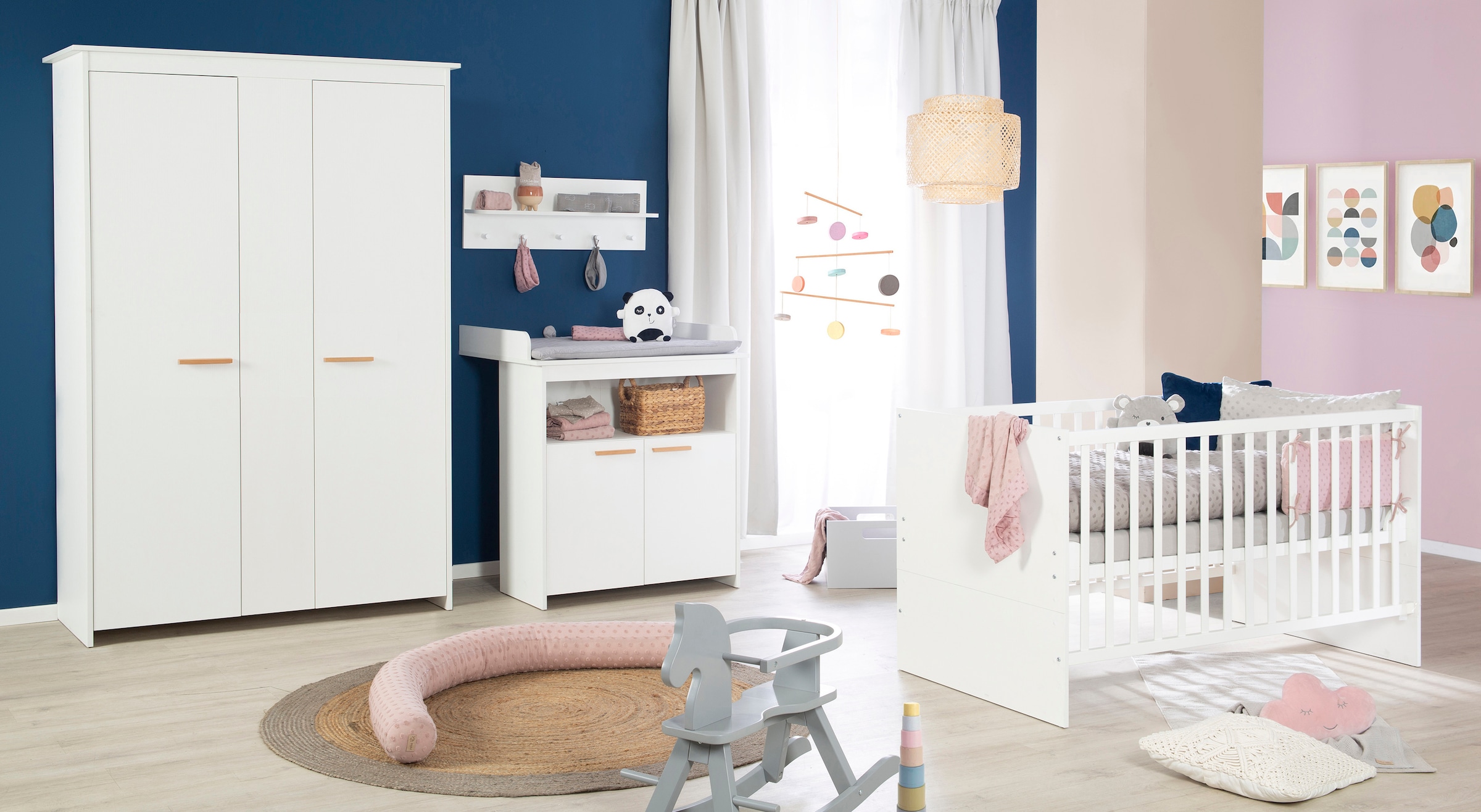 roba Babyzimmer-Komplettset "roba Anton", (Set, 3 tlg., bestehend aus Kombi-Kinderbett, Kleiderschrank und Wickelkommode