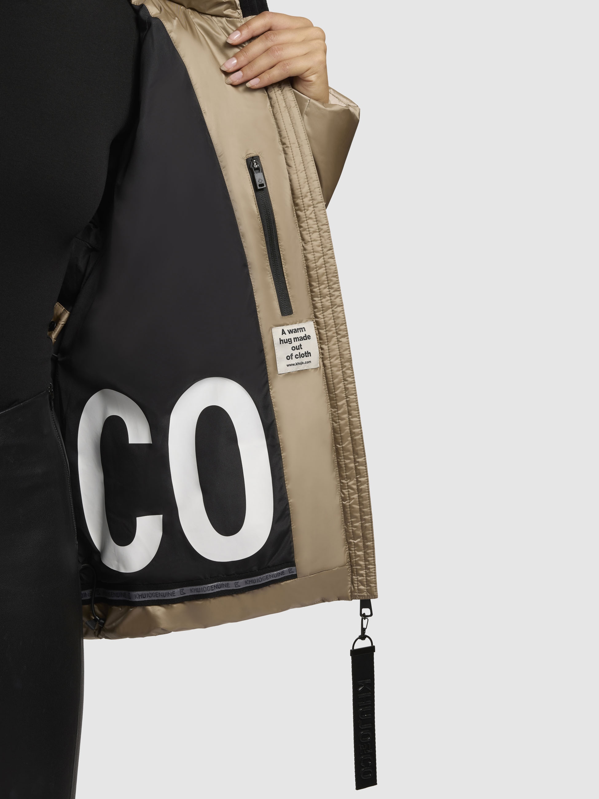 khujo Steppjacke »ISETT«, mit Kapuze