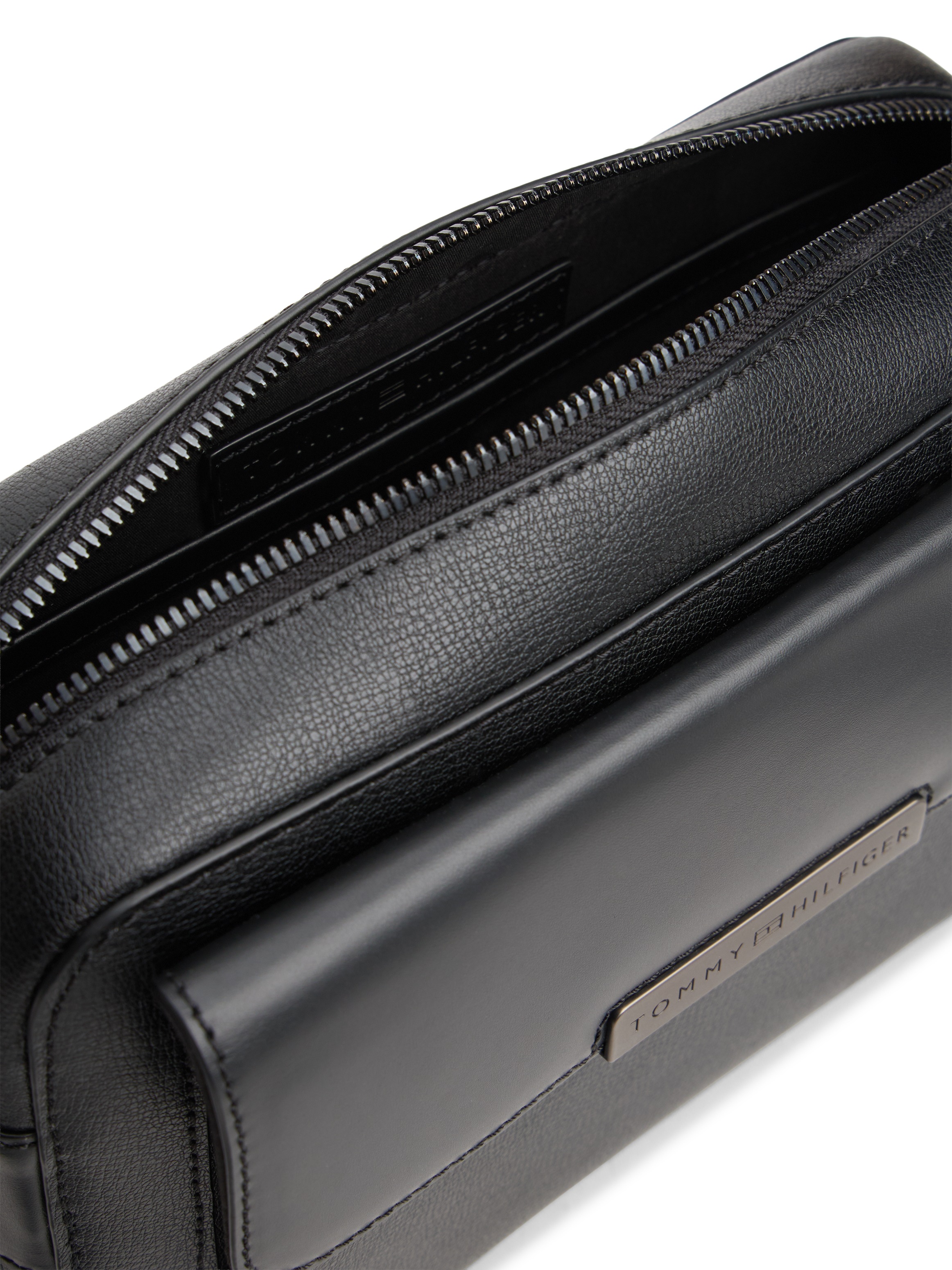 Umhängetasche TOMMY HILFIGER "TH BUSINESS LEATHER CAMERA BAG", Herren, Gr. B/H/T: 23cm x 15,5cm x 10cm, schwarz, Leder, Taschen Umhängetasche, Men Kamarabag, Schultertasche mit verstellbarem Umhängeriemen 3