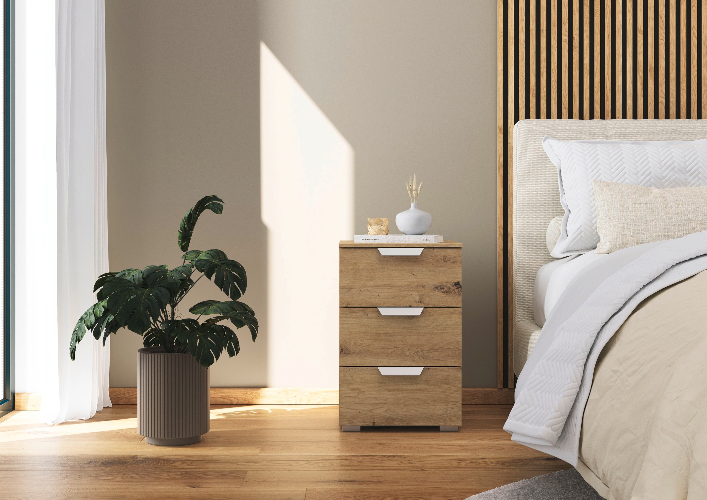 rauch Nachtkommode »Nachttisch Nachtkonsole ORIAS in Dekor- oder Hochglanzfront« Breite 40 cm,  mit 3 geräumigen Schubladen für viel Stauraum MADE IN GERMANY