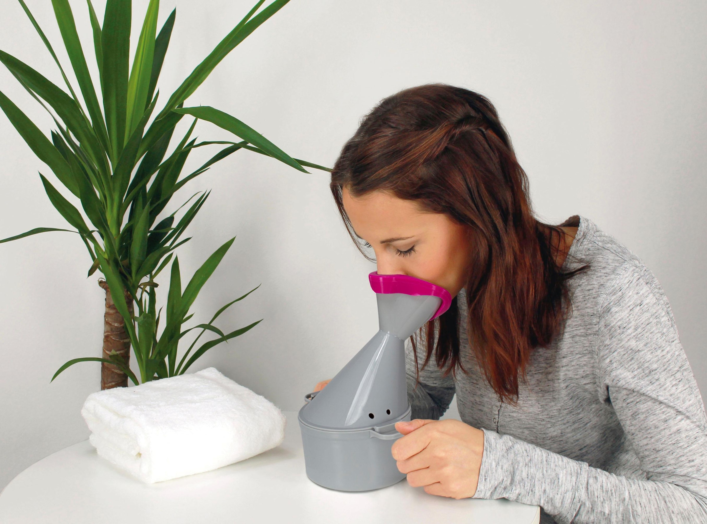 Hydas Inhalator »für eine angenehme Anwendung, mit 2 Soft-Aufsätzen für Mund und Nase«, zum Befüllen mit heißem Wasser und Zusätzen, 700 ml Fassungsvermögen