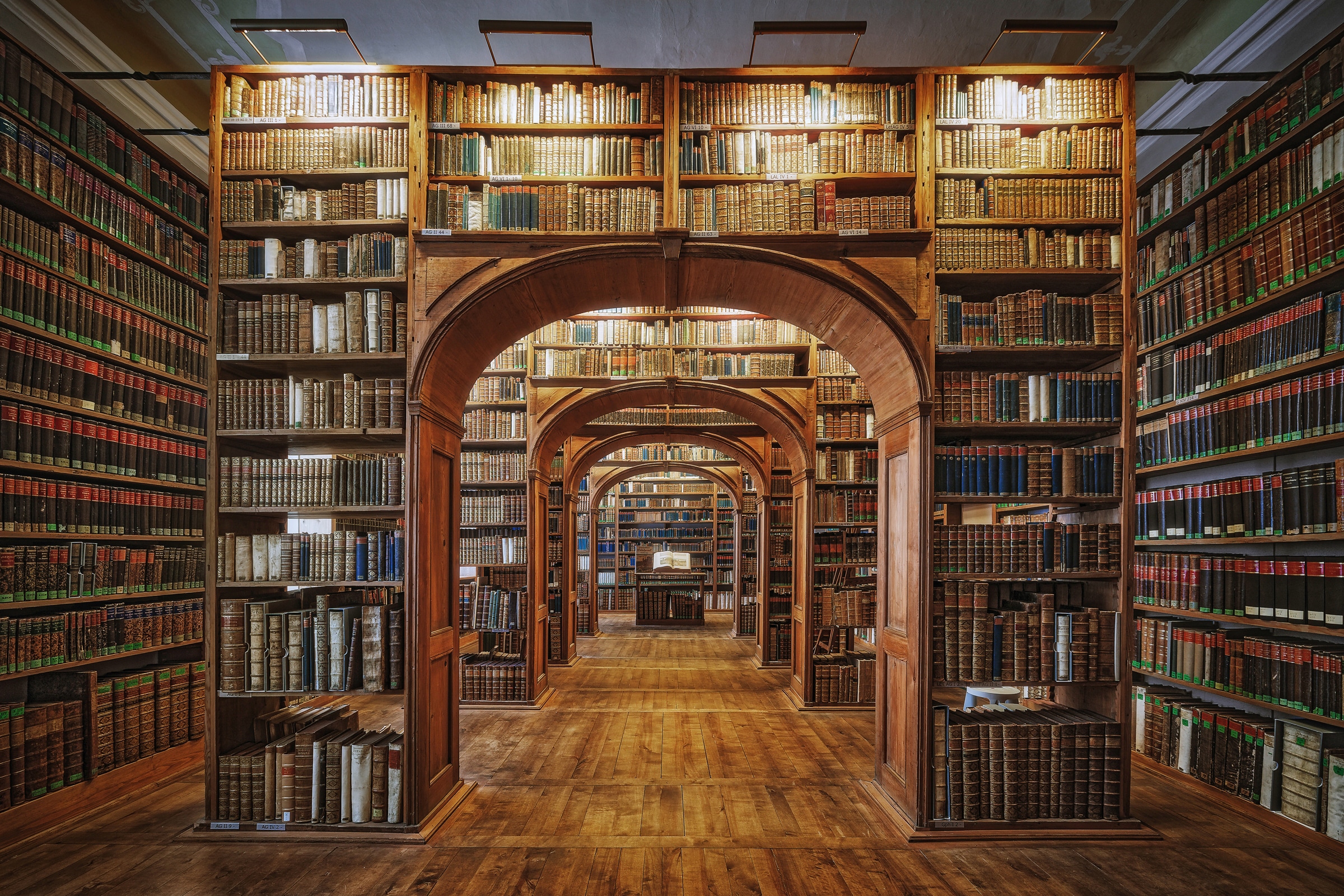 Papermoon Fototapete "PATRICK AUREDNIK, OBERE LAUSITZIANISCHE BIBLIOTHEK DER WISSENSCHAFTEN"
