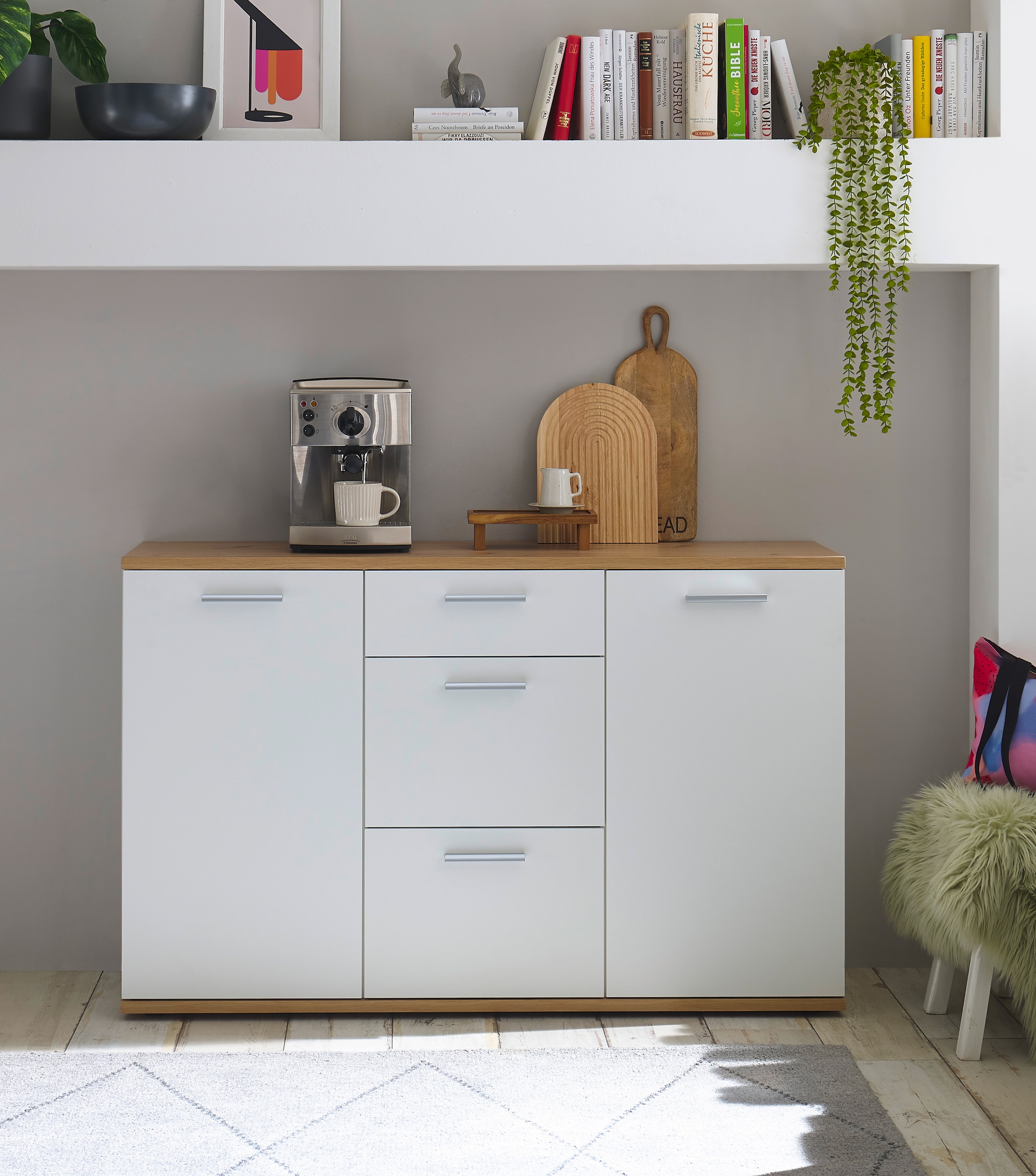 HBZ Kommode »BC1035 weiß matt, BxHxT 135x86x38 cm«, Kommode mit 2 Türen, 3 Schubkästen, 2 Einlegeböden