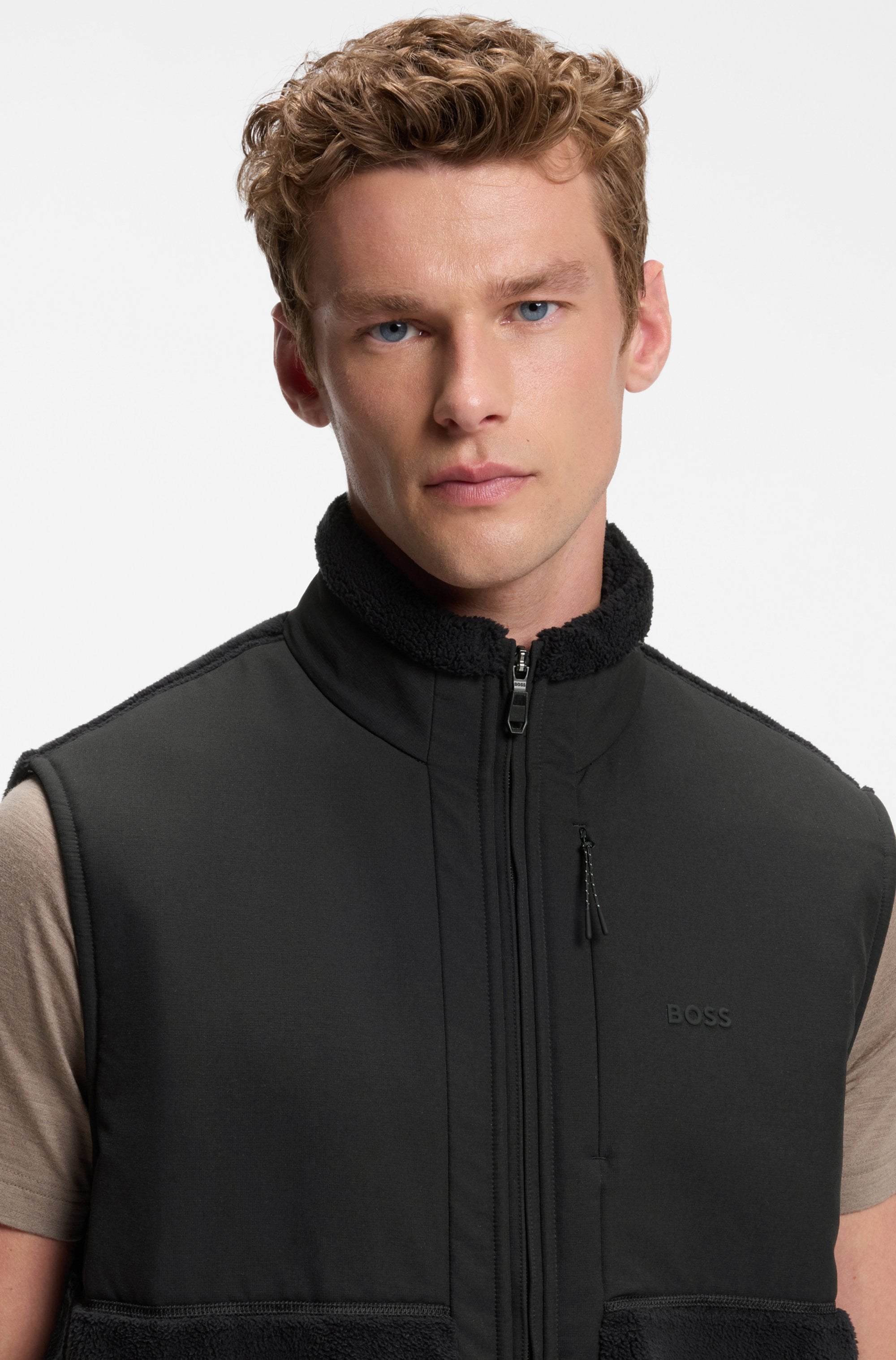 BOSS GREEN Fleeceweste »SW Sveedy« Teddyfleece mit gewebten Kontrastdetails, Relaxed Fit, gesticktes Logo