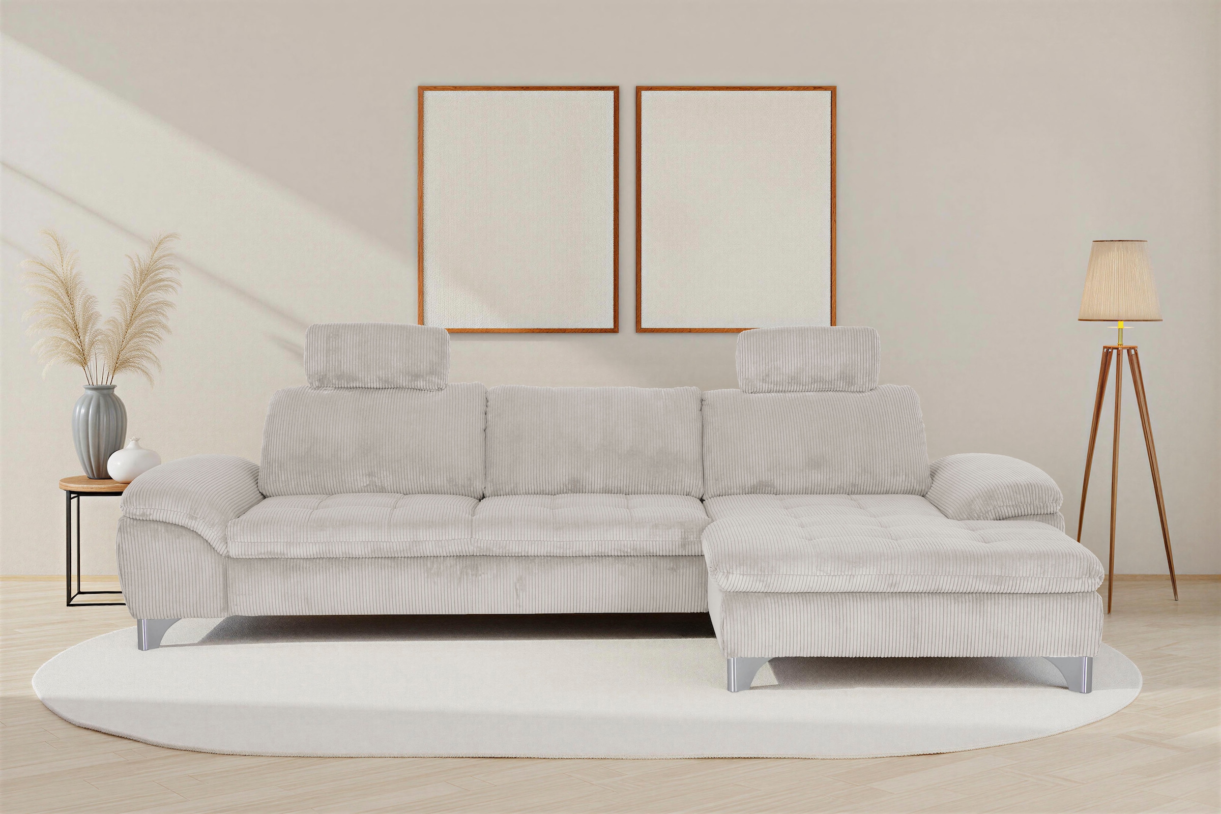 Die PlanBar Ecksofa "Recamiere MP-IN14007 L-Form, Breite 318 cm" wahlweise mit Schlaffunktion und verstellbaren Kopfstützen