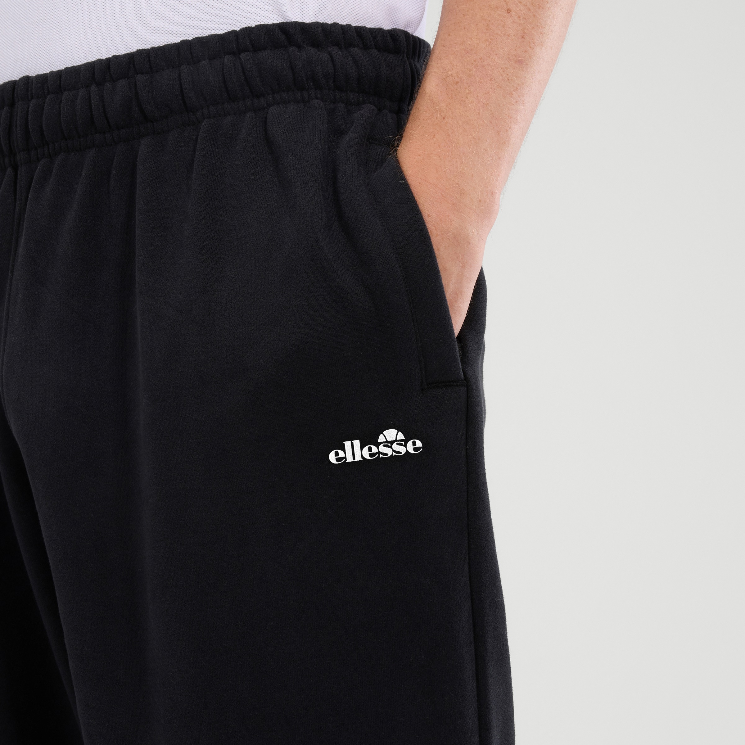 Ellesse Jogginghose »ORVINIO JOG PANT«  für Erwachsene, komfortabler Schnitt