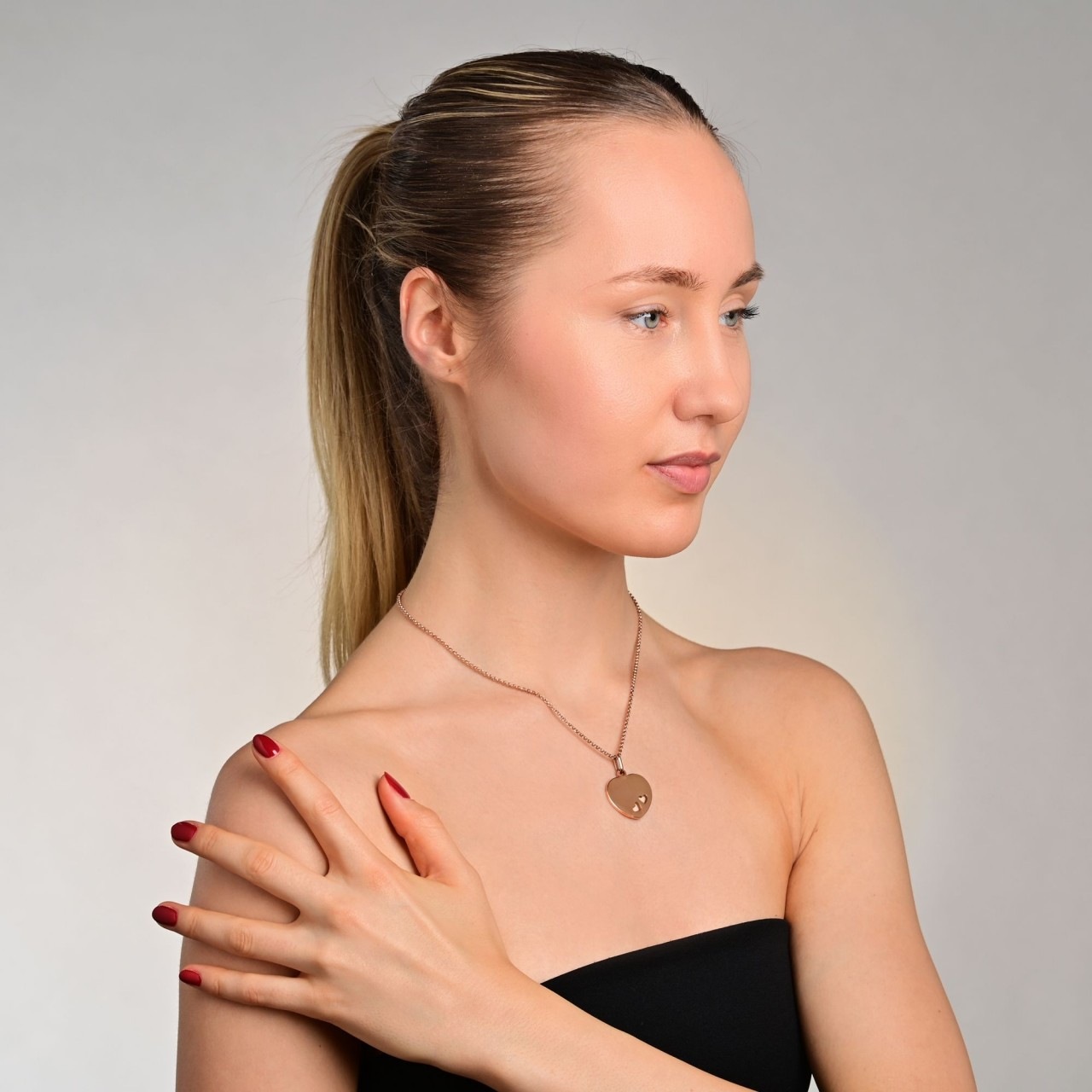 Adelia´s Kettenanhänger »modischer Herz Anhänger aus Edelstahl«