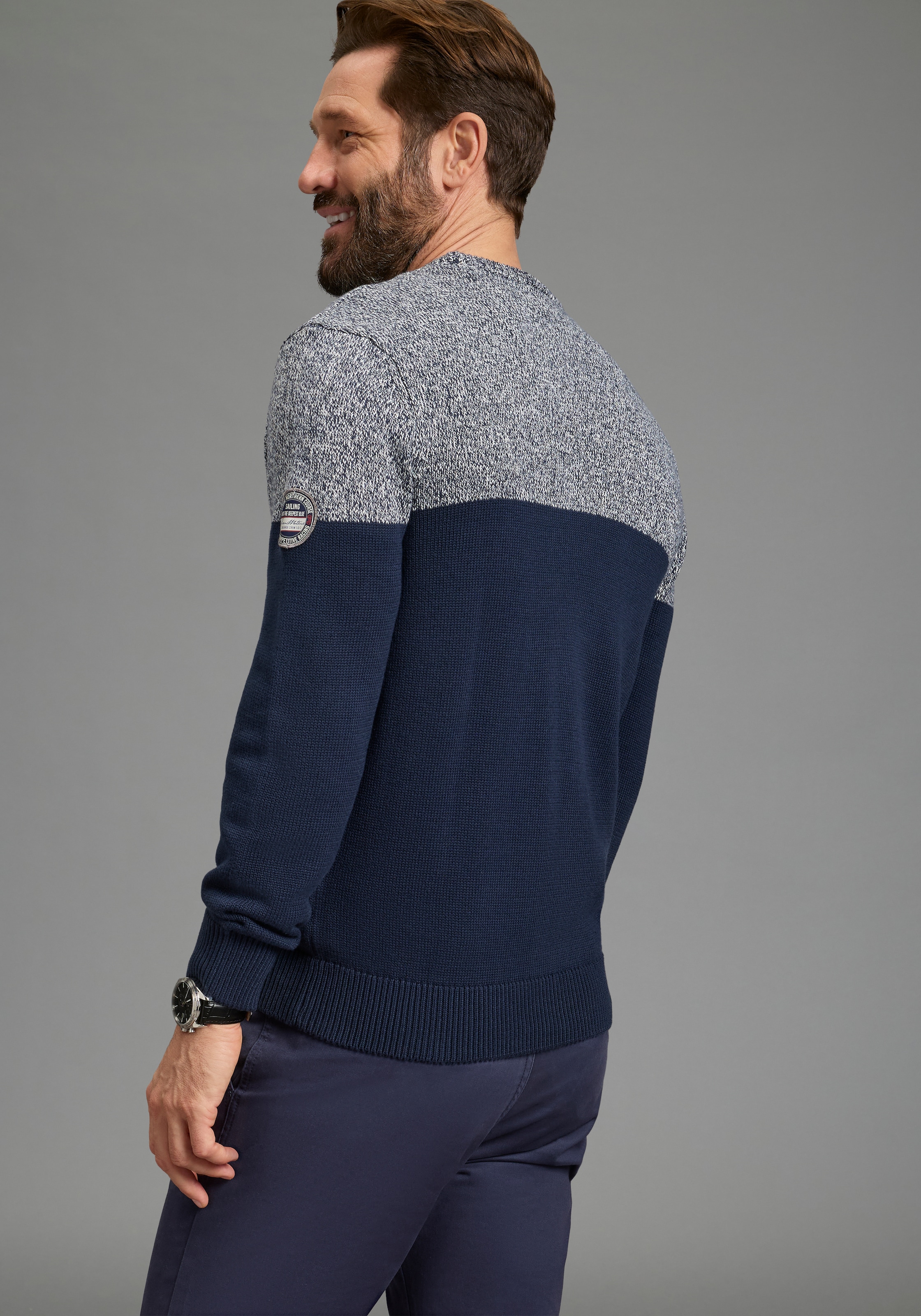 Man's World Rundhalspullover »Neue Kollektion! Highlight melierter Look« aus Strick, mit Rundhalsausschnitt, reguläre Passform, mit Langarm