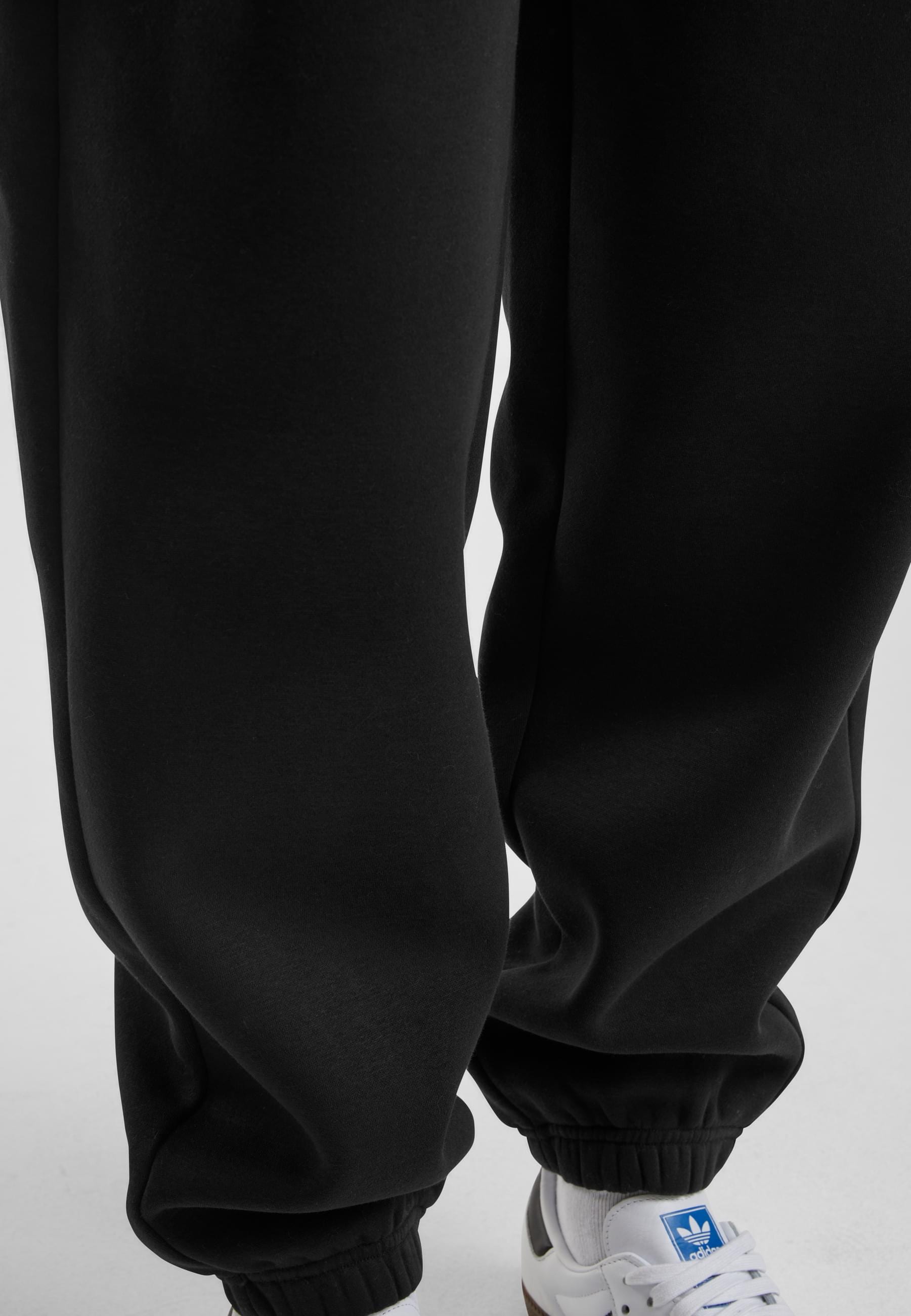 URBAN CLASSICS Jogginghose »Urban Classics Ladies Fluffy Sweatpants«, (1 tlg.)