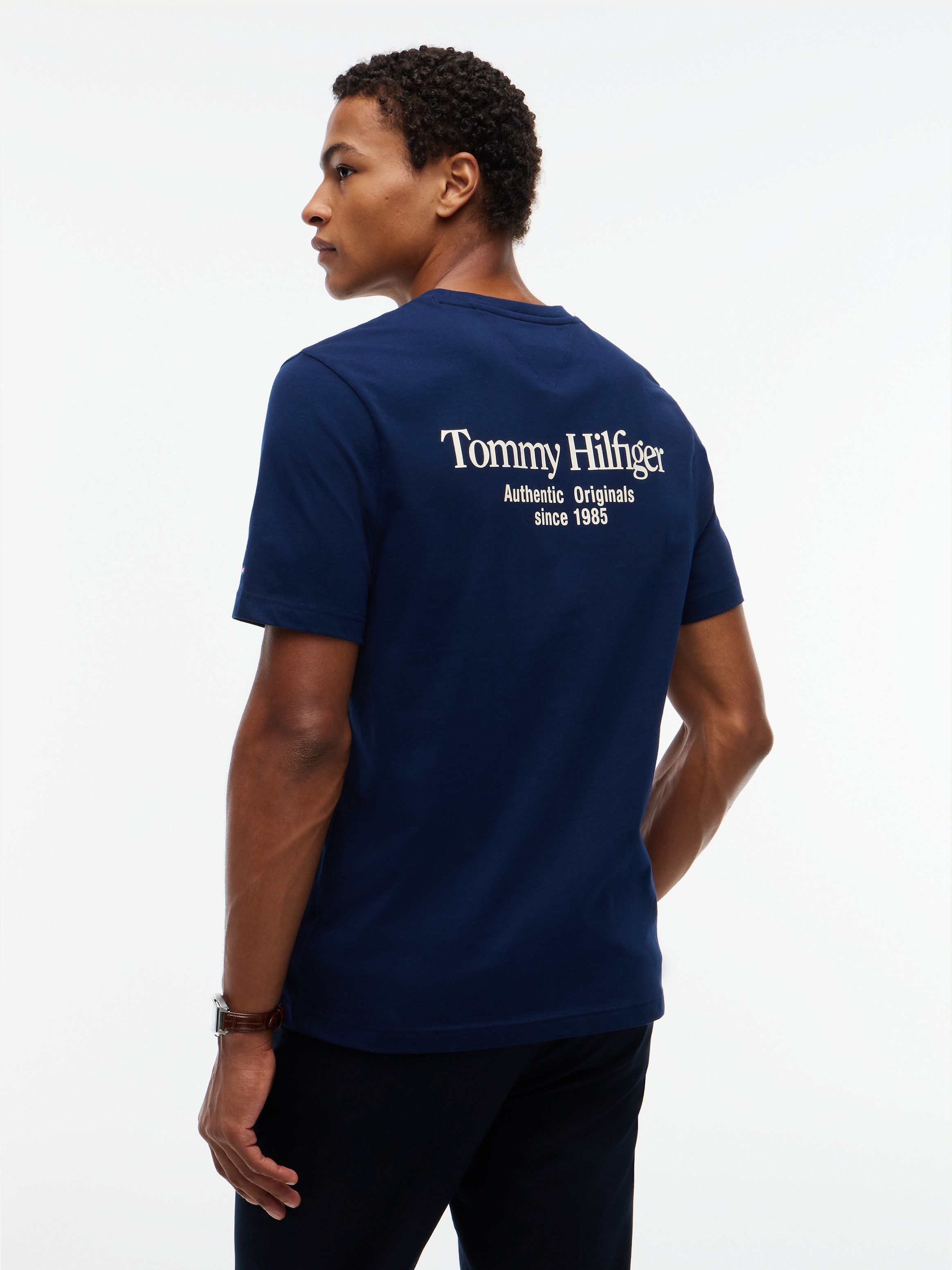 Tommy Hilfiger T-Shirt »BACK TEXT SEASONAL GRAPHIC« Jersey, normale Passform