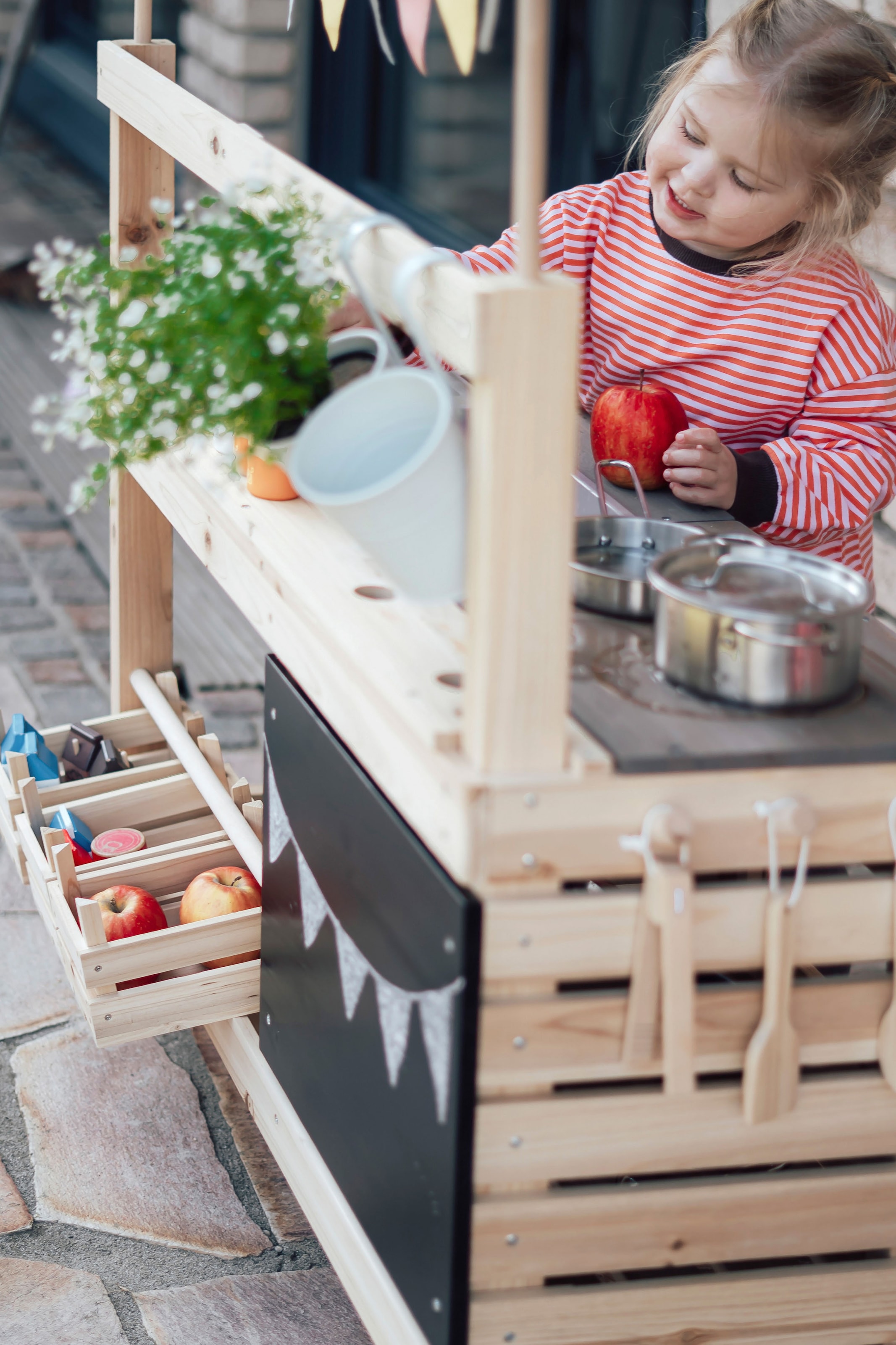 Small Foot Outdoor-Spielküche »Matschküche und Kaufladen«