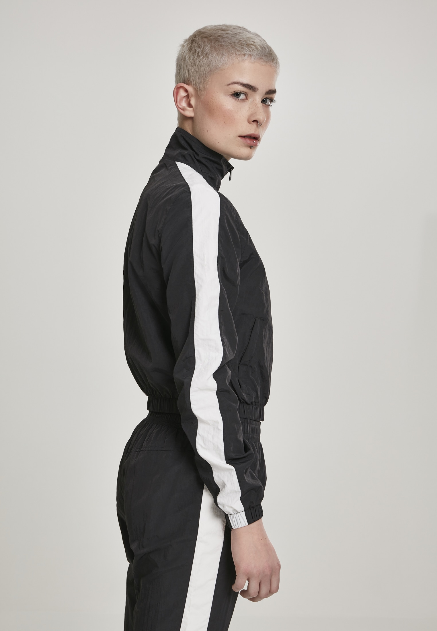 URBAN CLASSICS Outdoorjacke kaufen BAUR Jacket«, online Track | Crinkle Short Striped St.) (1 Ladies »Damen