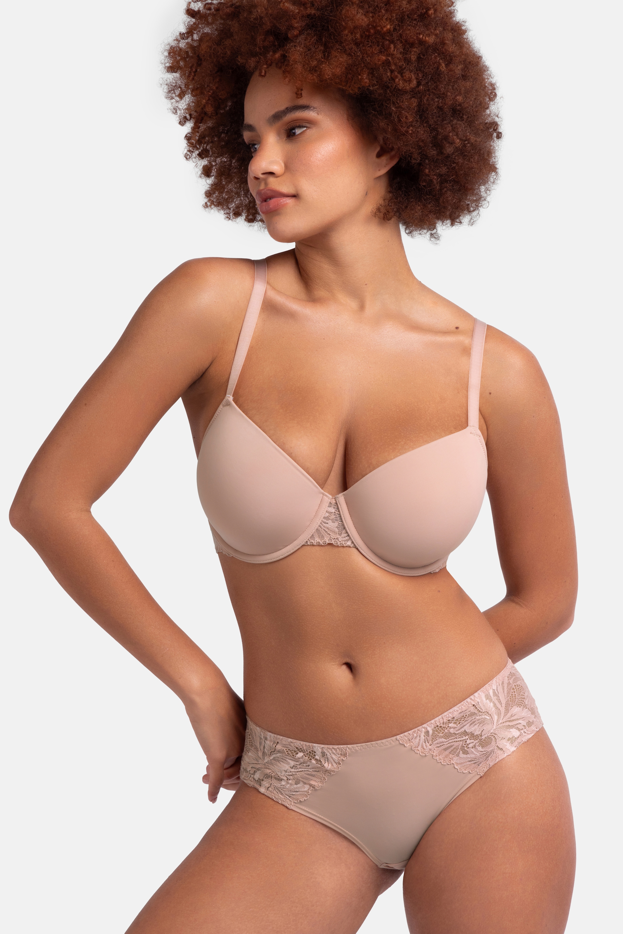 Dorina Schalen-BH »NADIA-2PP«, Mit Power-Mesh, Spitze, vorgeformte Cups