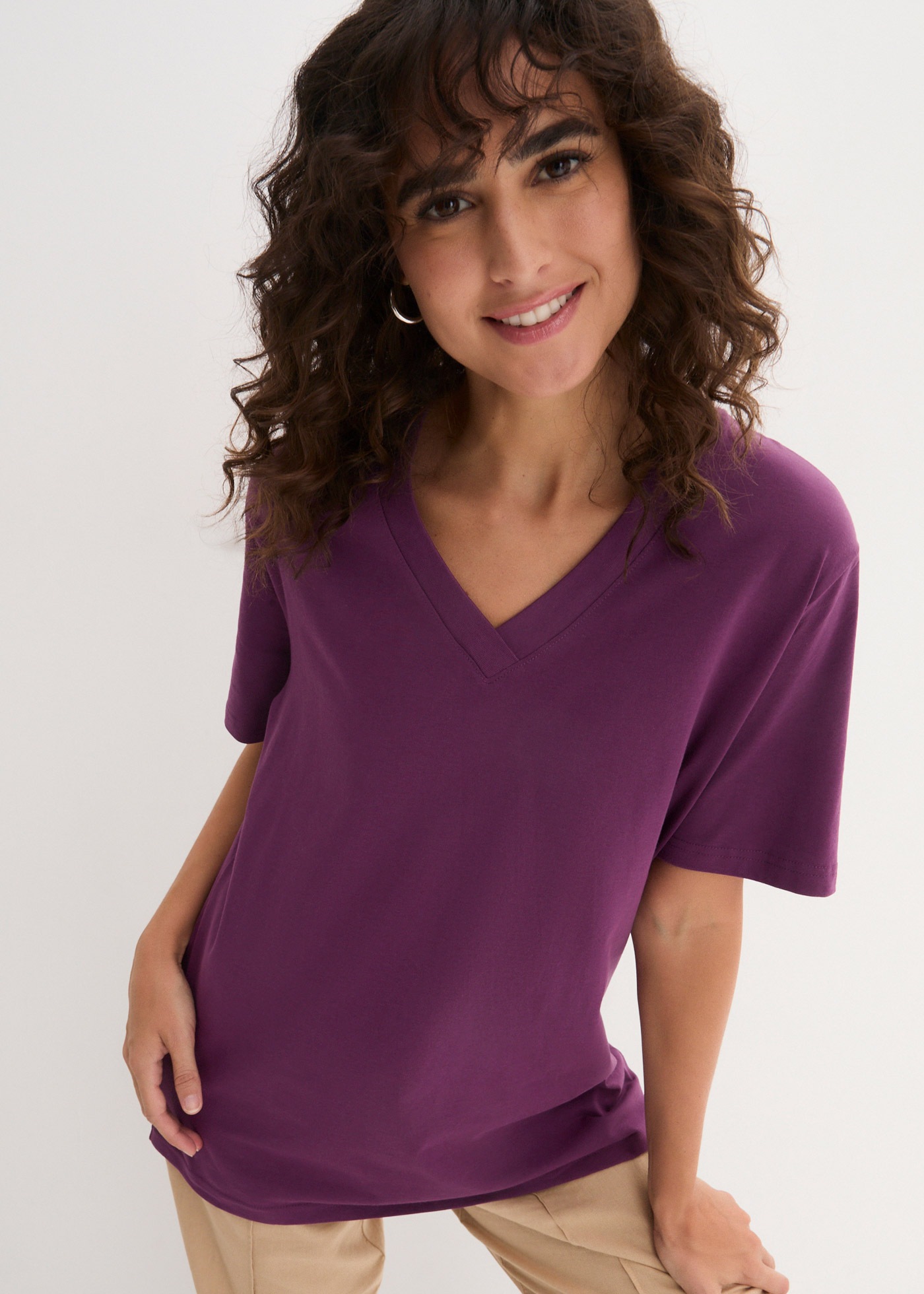 Thumbnail - bonprix Longshirt "Weites Long-Shirt mit V-Ausschnitt, Kurzarm (5er Pack)" Packung, 5 tlg. lockere Passform, Kurzarm, mi...