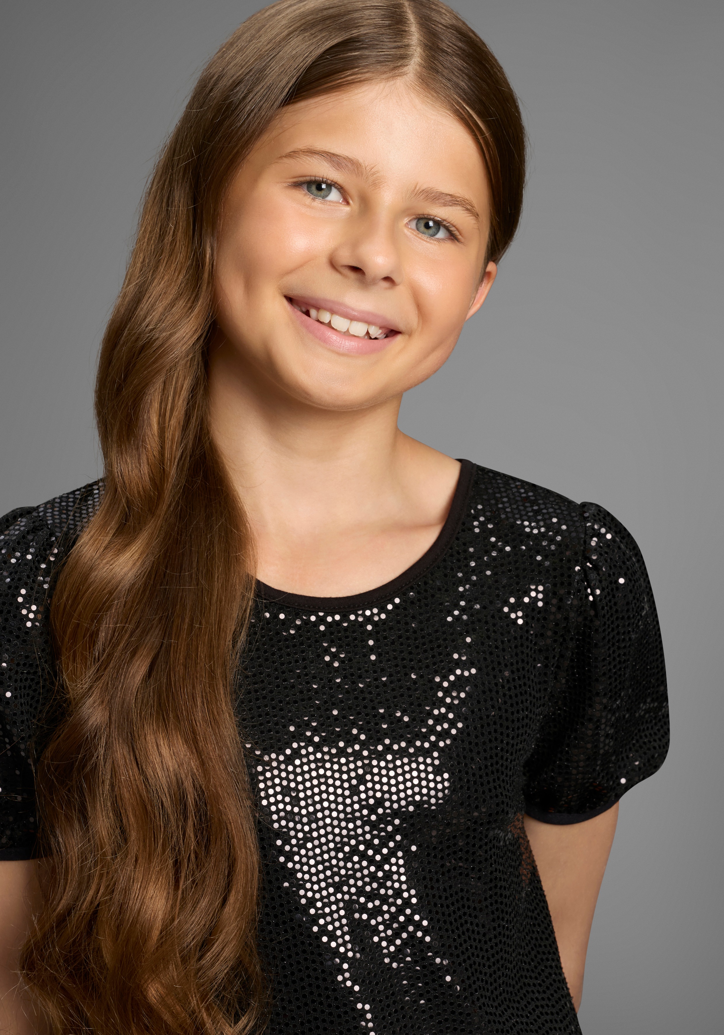 Thumbnail - KIDSWORLD Jerseykleid "Shirtkleid in Pailletten-Allover-Design" Shirtkleid in Pailletten-Optik