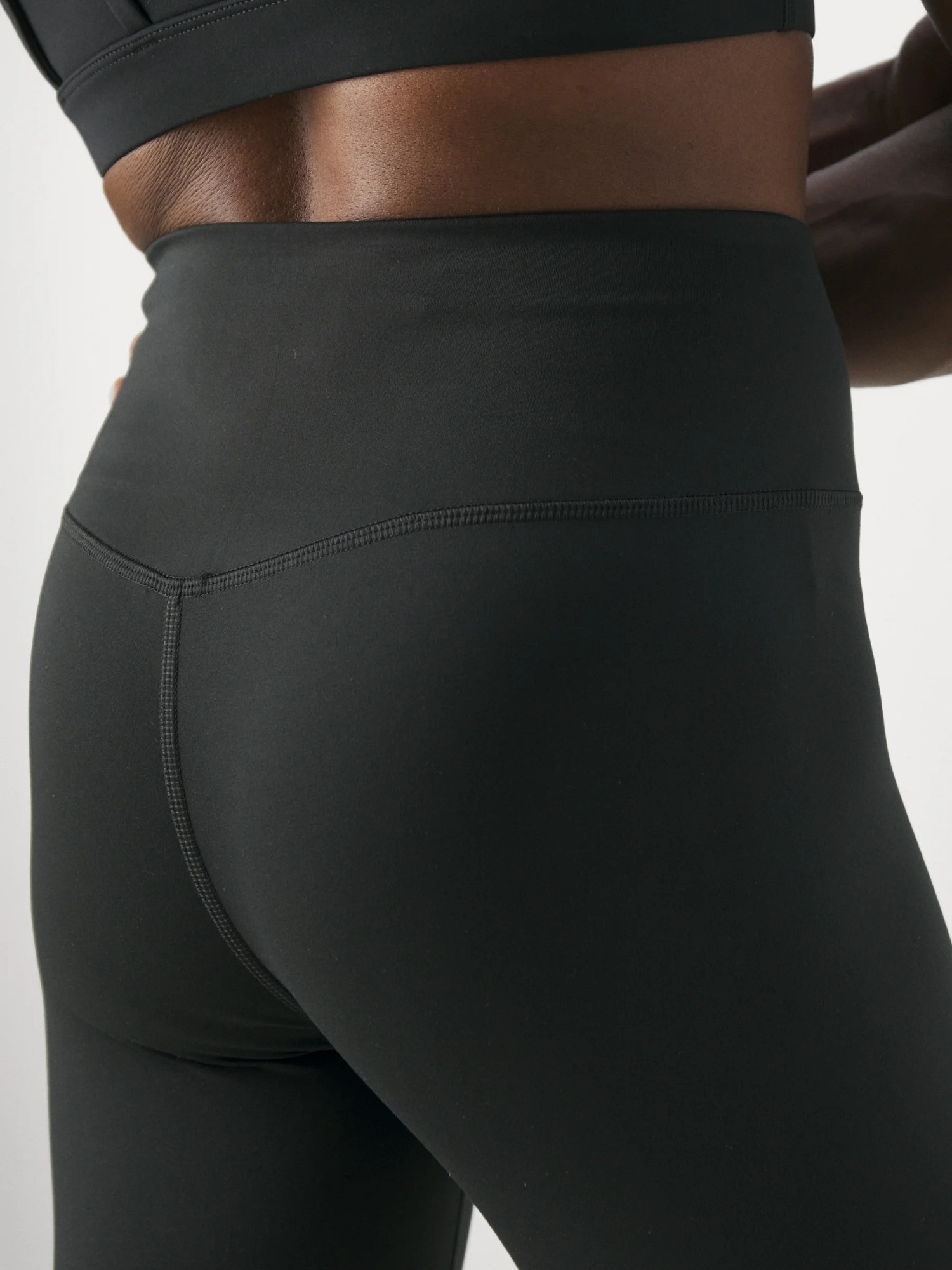 GIRLFRIEND COLLECTIVE Chinohose »Girlfriend Collective Trousers High-rise«