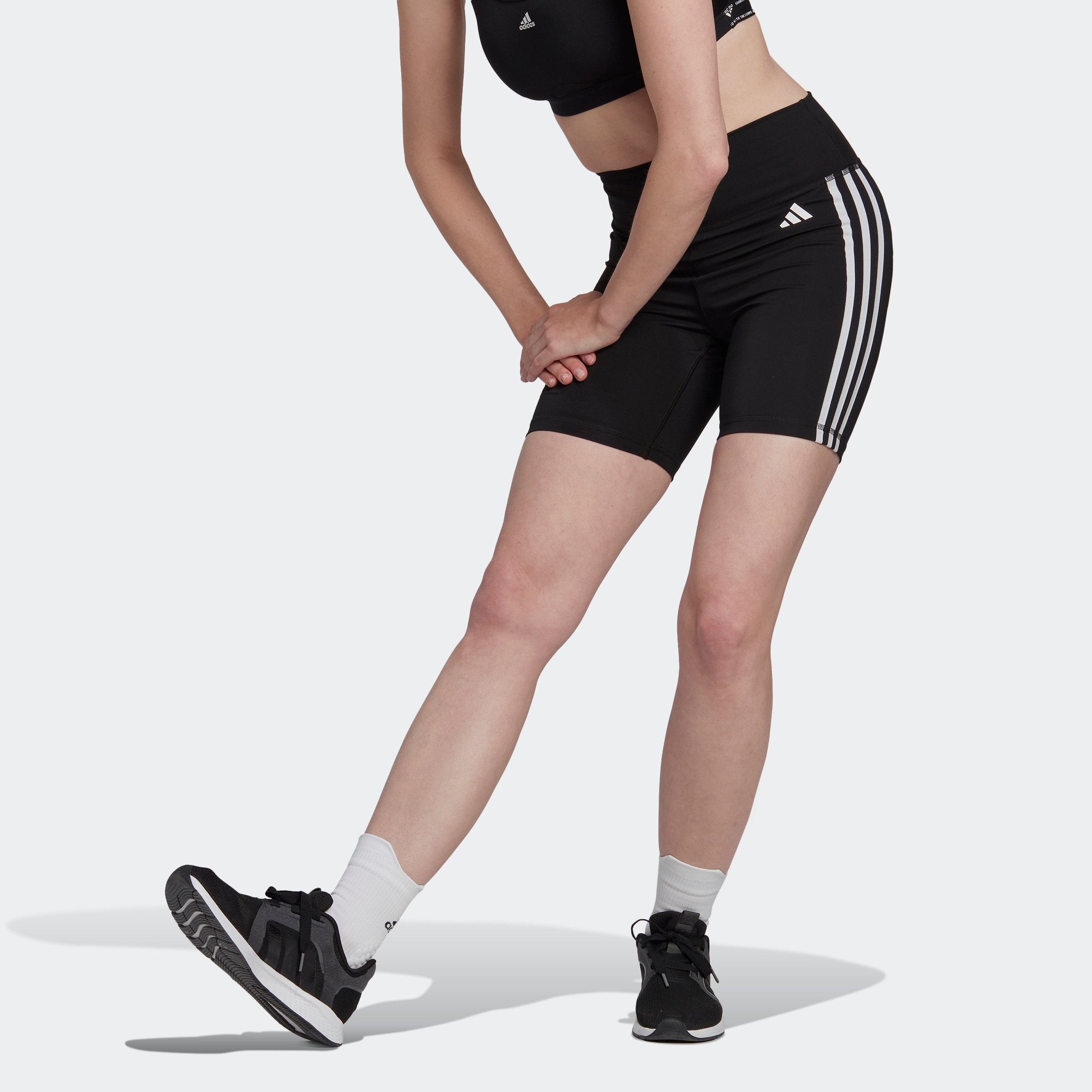 Shorts »TRAINING ESSENTIALS 3STREIFEN HIGHWAISTED KURZE«, (1 tlg.)