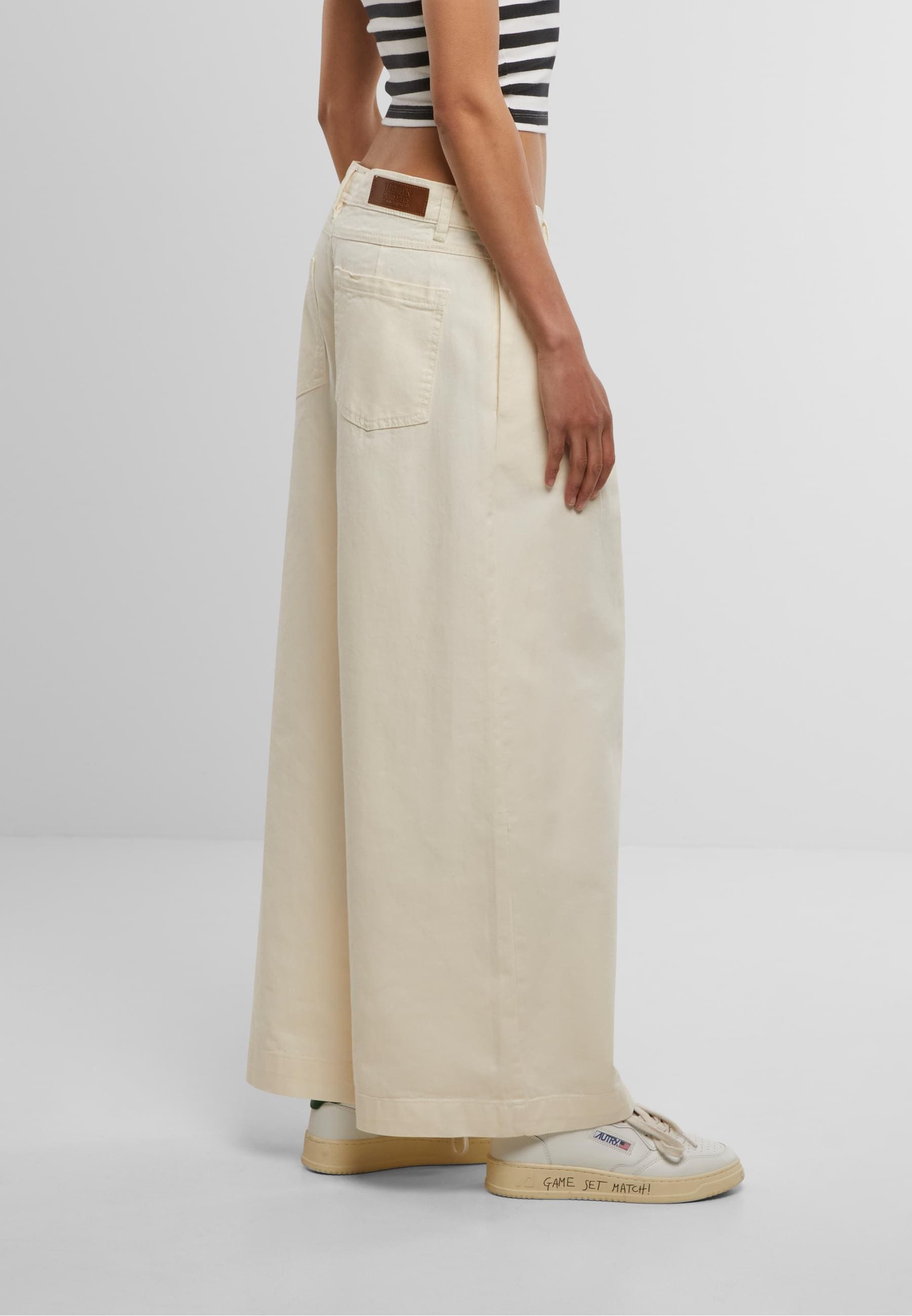 URBAN CLASSICS Bequeme Jeans »Urban Classics Ladies Wide Leg Light Denim Pants«