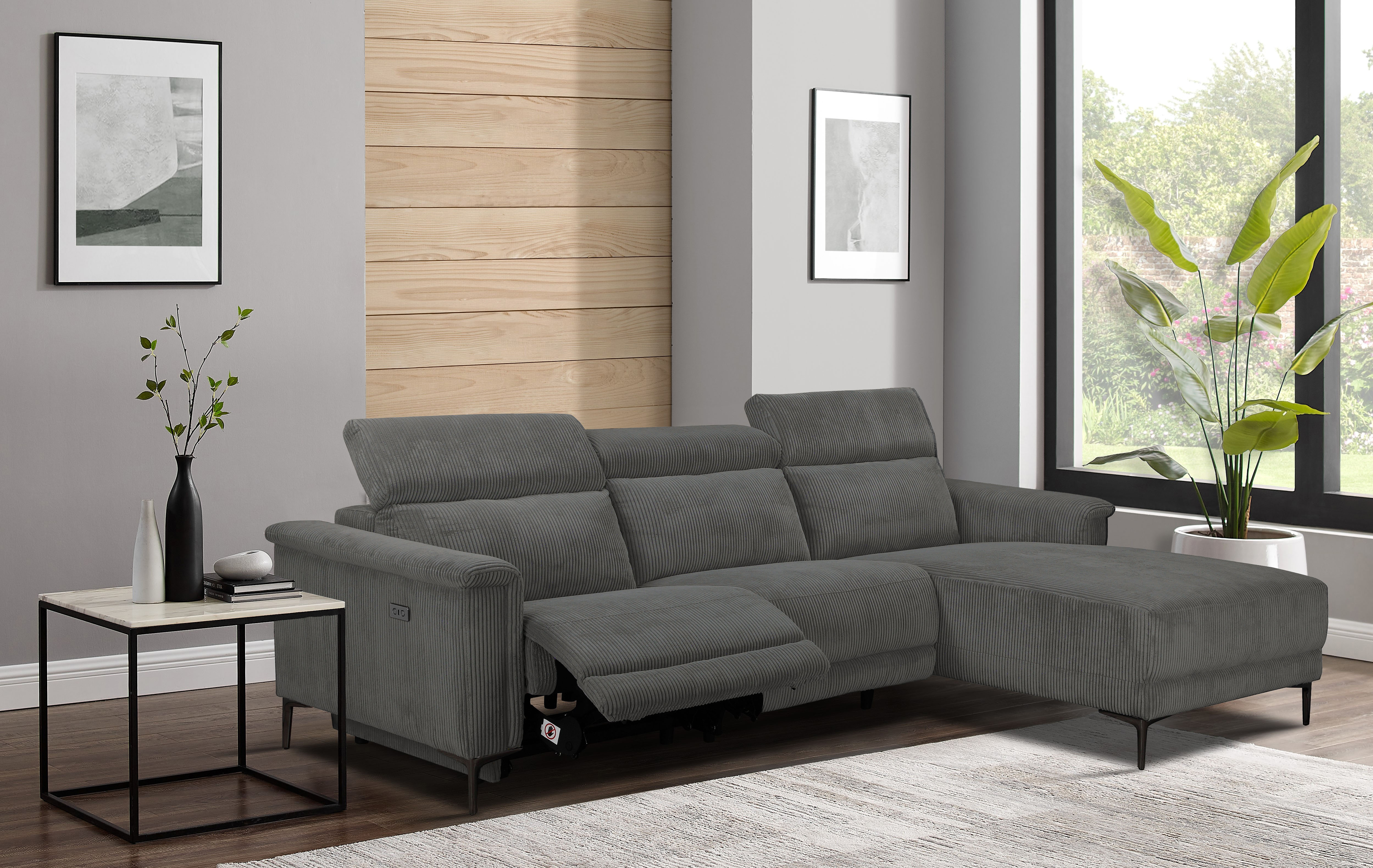 OTTO home Ecksofa "LUND Cord, L-Form, 261 cm, man. o. elektr. Relaxfunktion (mit USB-A)" mit USB A-Anschluss bei elektrischer Variante und Kopfteilverstellung