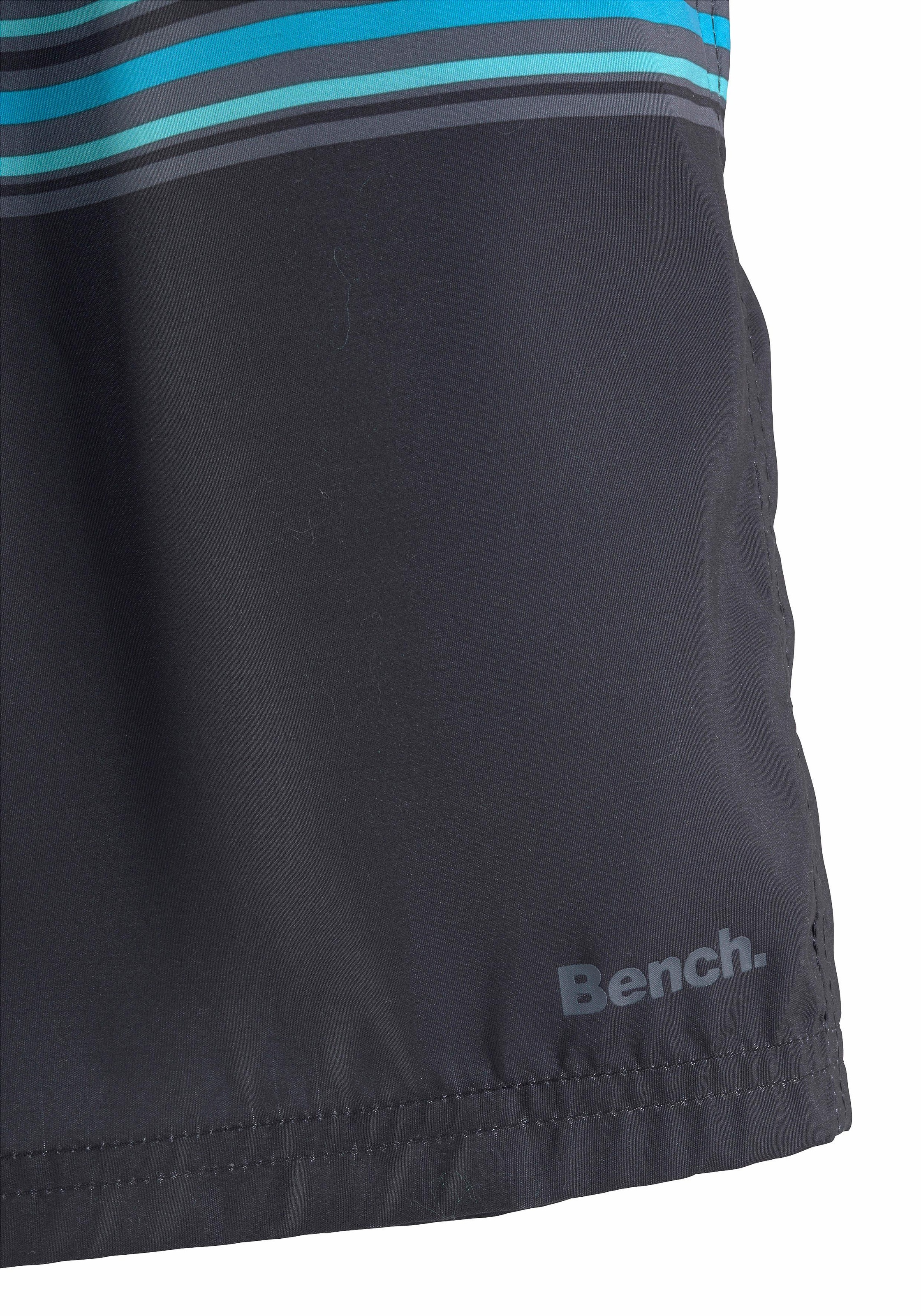 Badeshorts BENCH., Herren, Gr. S (46/48), N-Gr, schwarz (schwarz, rot), Microfaser, Polyester, gestreift, Badehosen Badeshorts, mit kontrastfarbenen Streifen 3