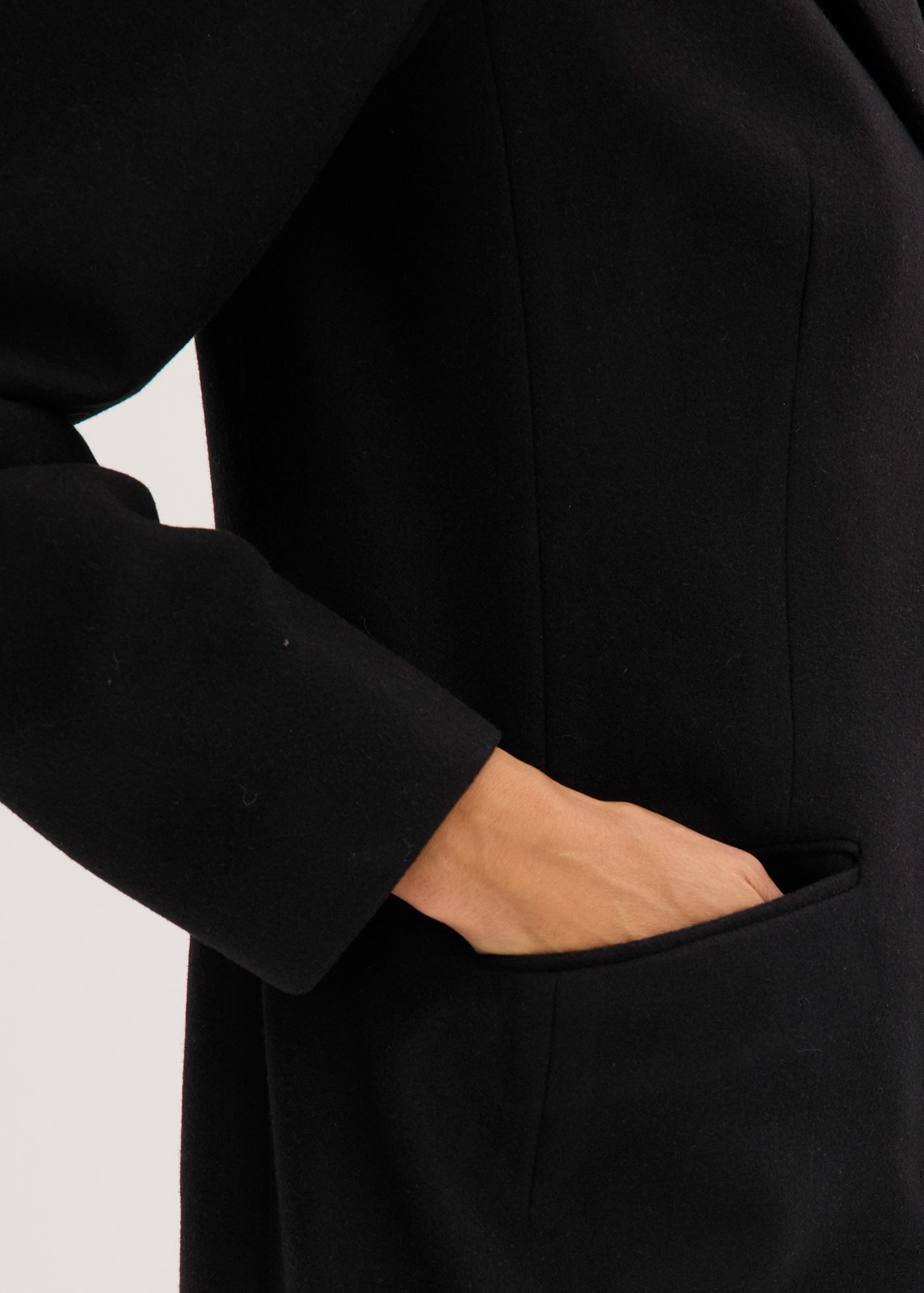 bonprix Wintermantel »Blazermantel« aus Polyester, Viskose und Elasthan, bequeme Passform