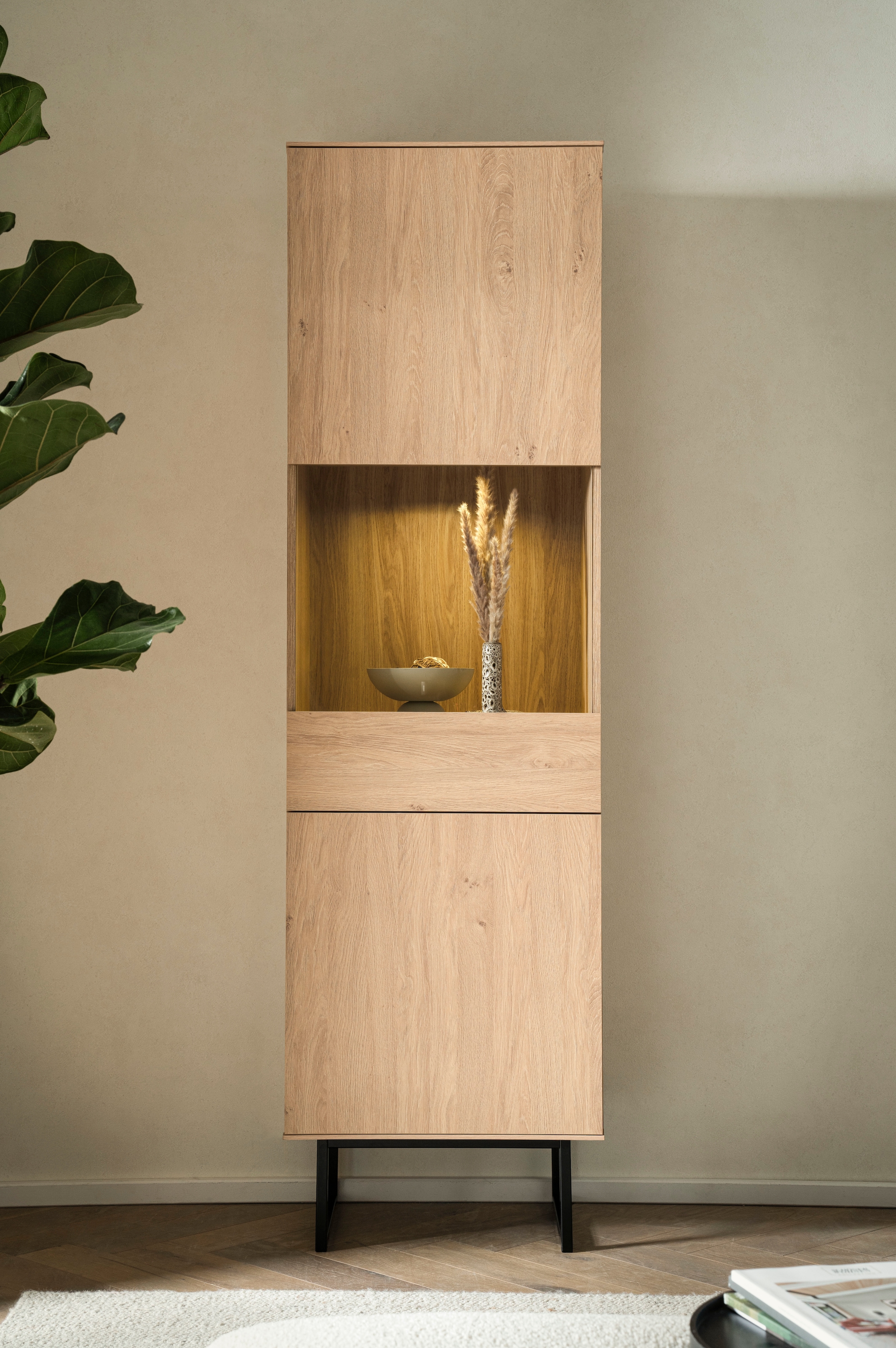 Home affaire Vitrine "Lund, moderner Hochschrank, Glasvitrine mit Kufengest günstig online kaufen