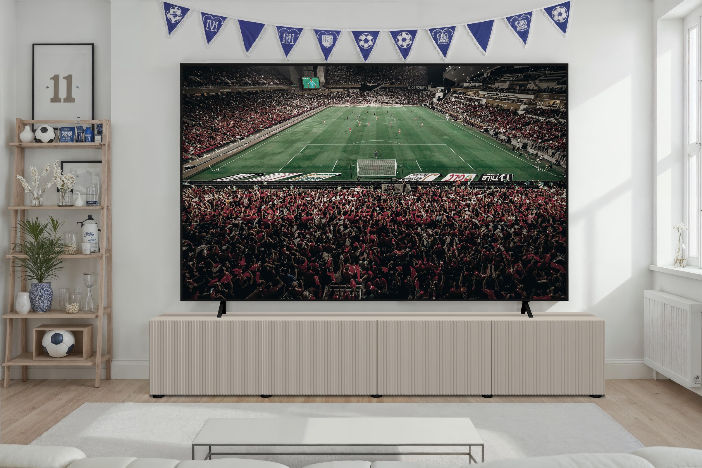 Home affaire Lowboard »Rio, 245 cm breit, 47 cm tief, 4 Türen mit geriffelten MDF Fronten« Modernes Lowboard für bis zu 98-Zoll-TV – perfekt für die WM